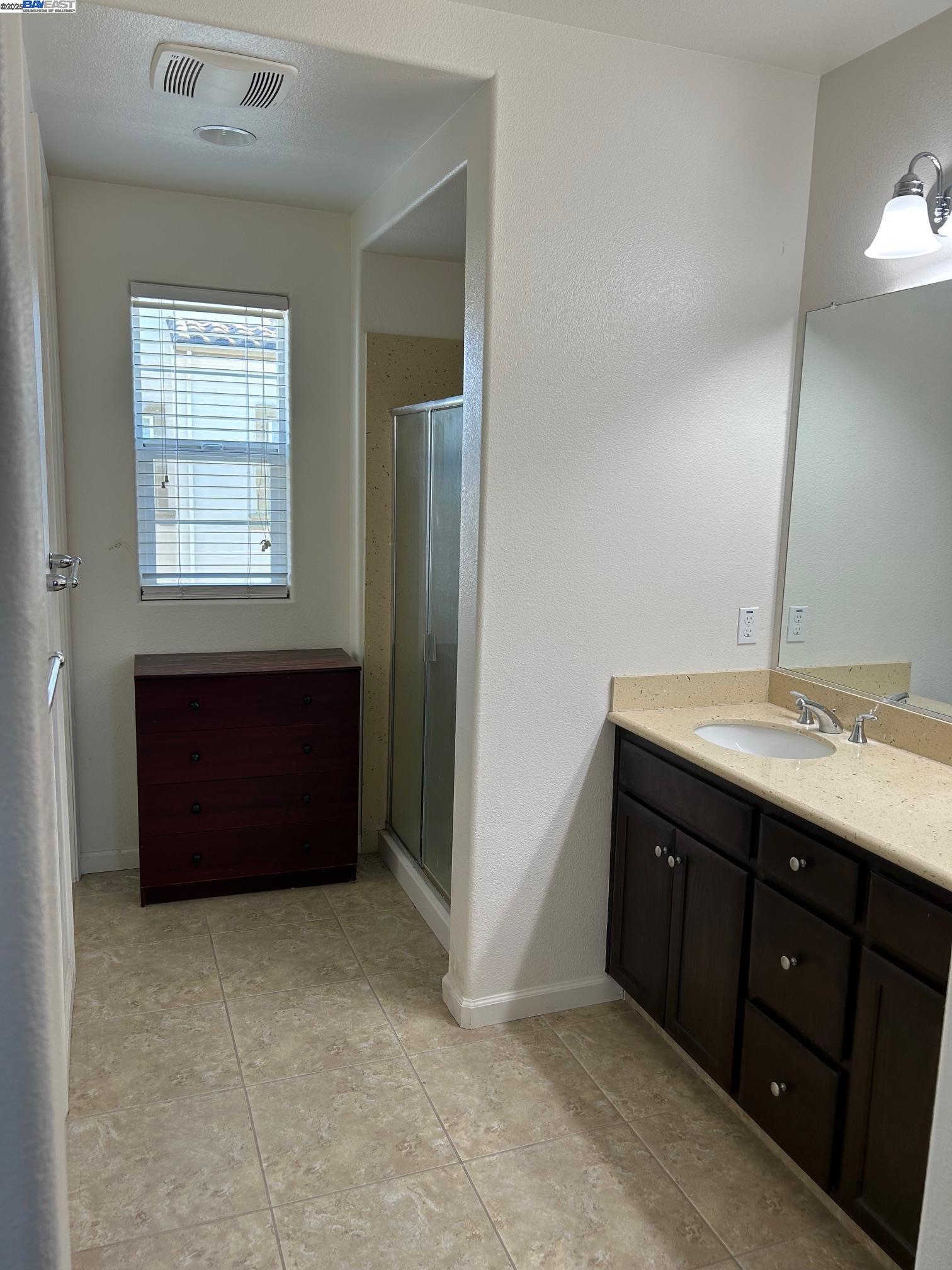 Detail Gallery Image 19 of 30 For 3002 Blackberry Ave, San Ramon,  CA 94582 - 3 Beds | 2/1 Baths