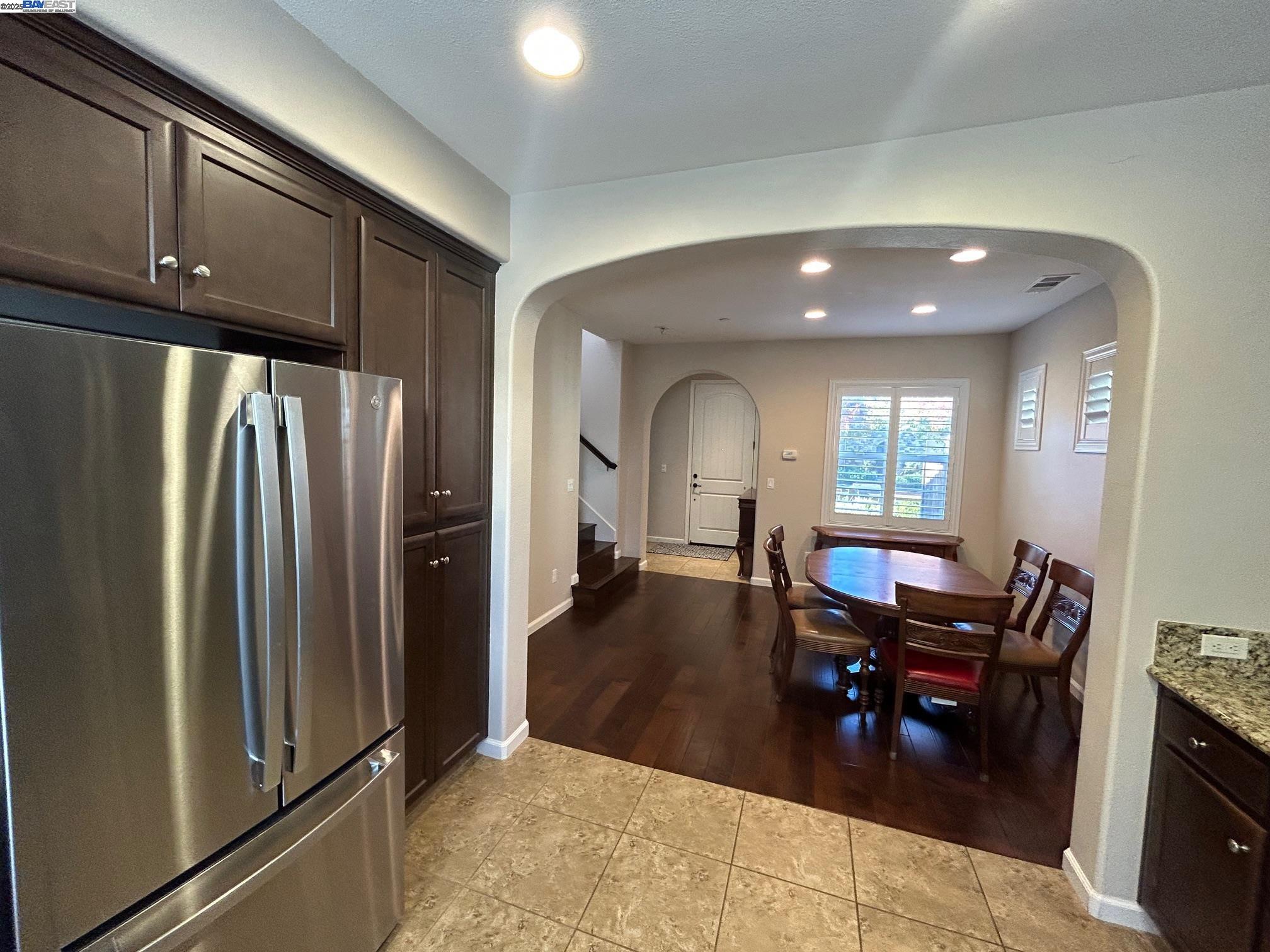 Detail Gallery Image 7 of 30 For 3002 Blackberry Ave, San Ramon,  CA 94582 - 3 Beds | 2/1 Baths