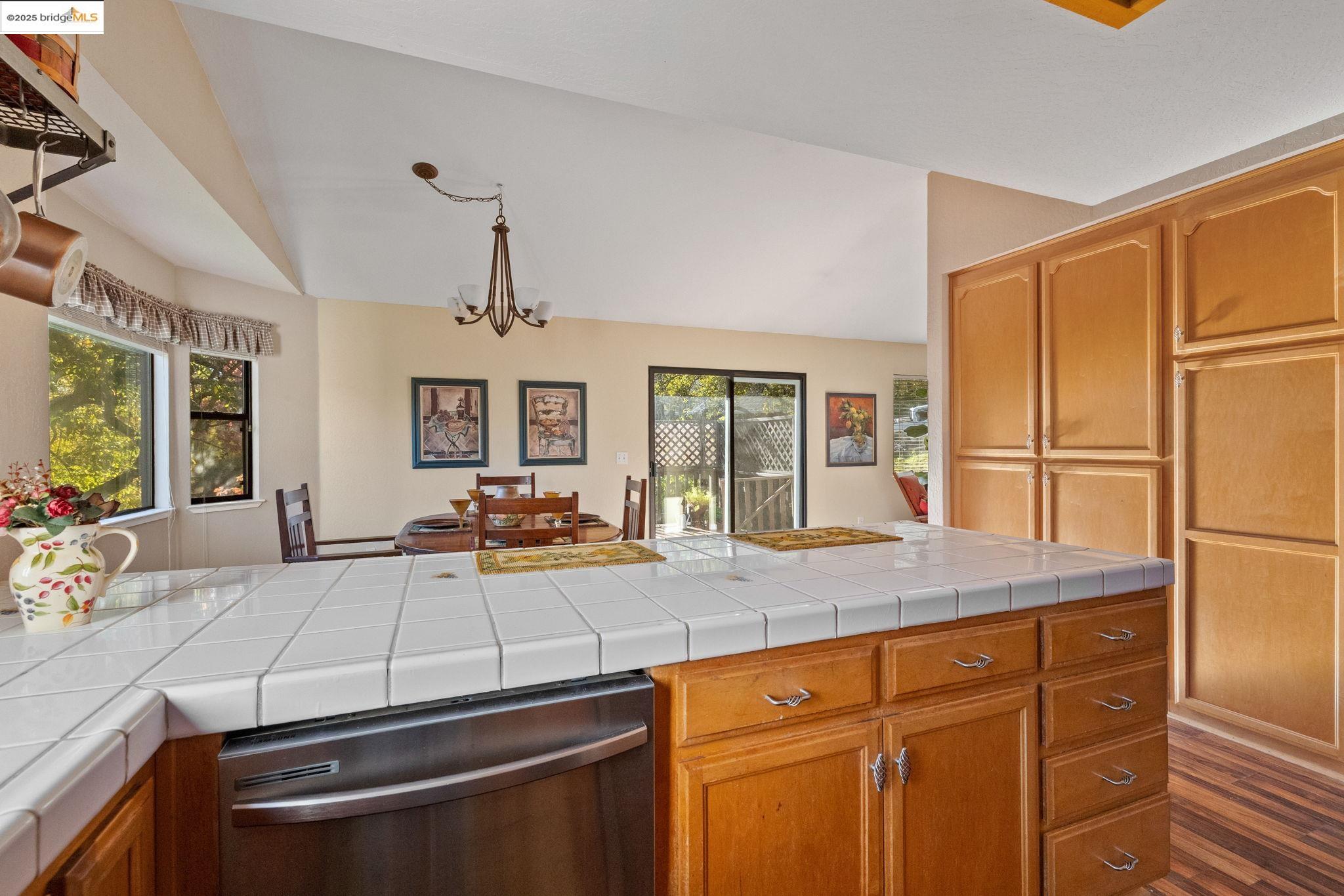 Detail Gallery Image 12 of 54 For 868 Live Oak Dr, Angels Camp,  CA 95222 - 3 Beds | 2 Baths