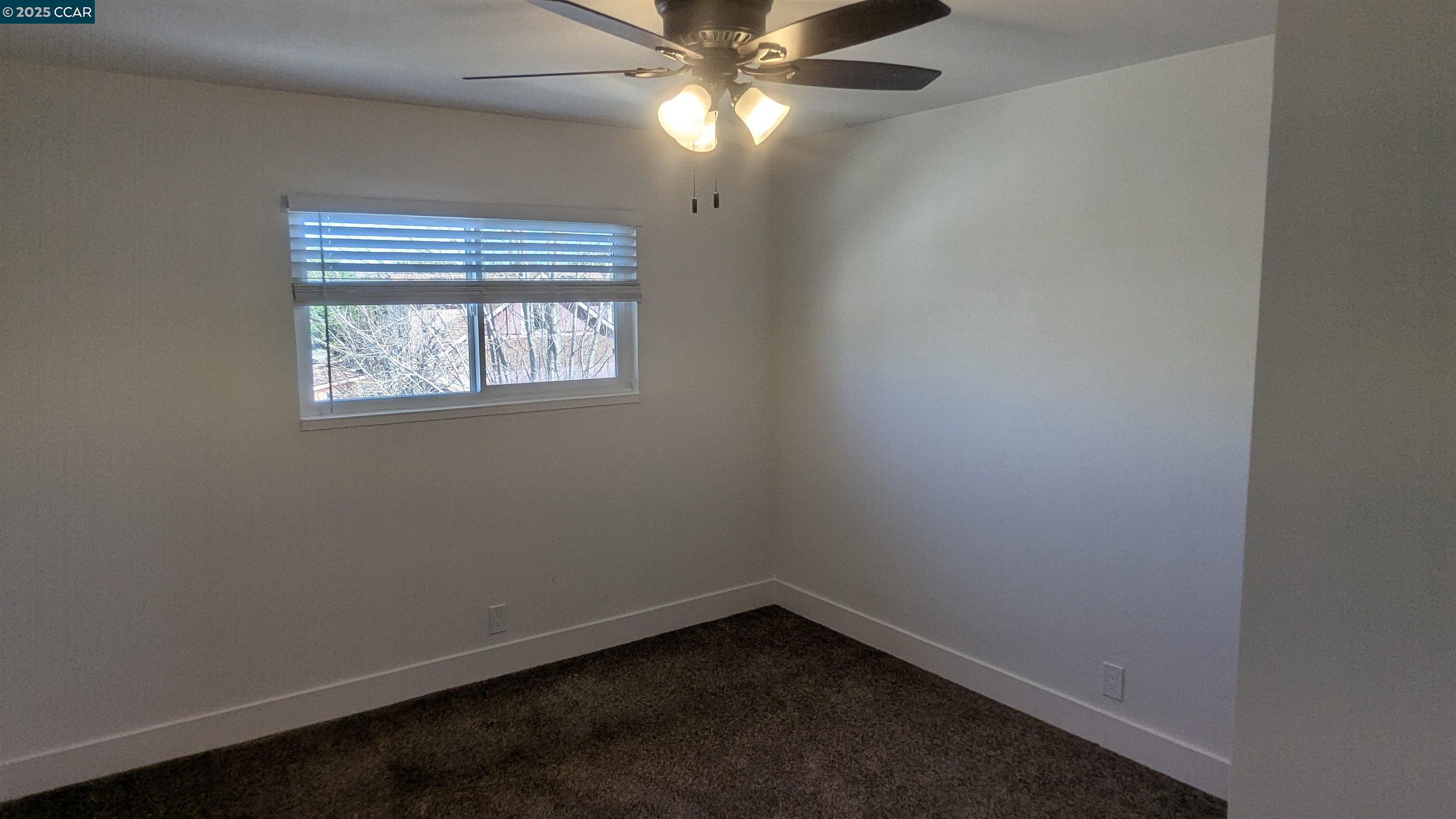 Detail Gallery Image 7 of 12 For 2008 Marin St #B,  Vallejo,  CA 94590 - 2 Beds | 1 Baths