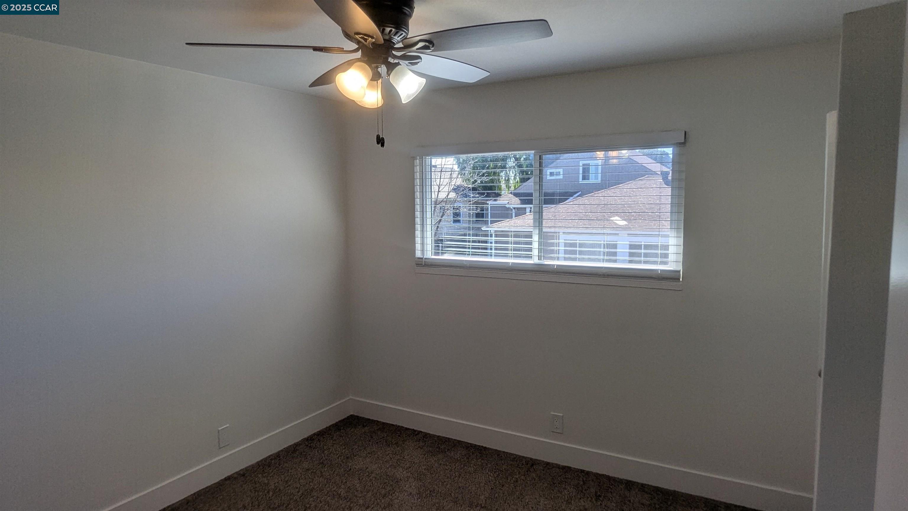 Detail Gallery Image 9 of 12 For 2008 Marin St #B,  Vallejo,  CA 94590 - 2 Beds | 1 Baths