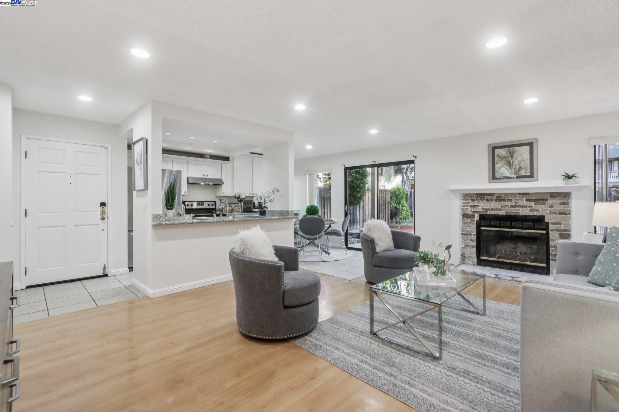 Photo #6: 41086962 Listing 