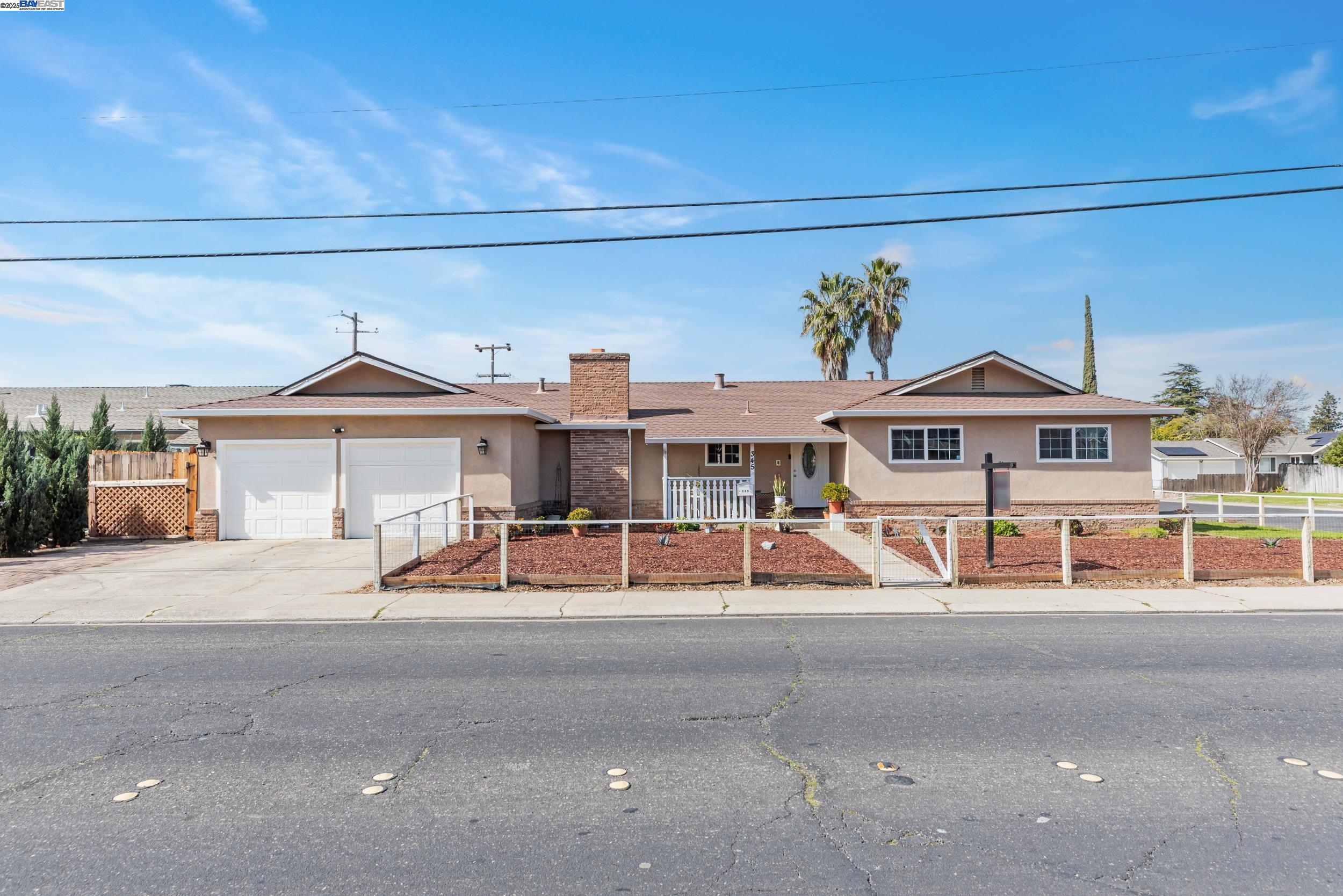 Detail Gallery Image 1 of 1 For 345 Cottage Ave, Manteca,  CA 95336 - 3 Beds | 1/1 Baths