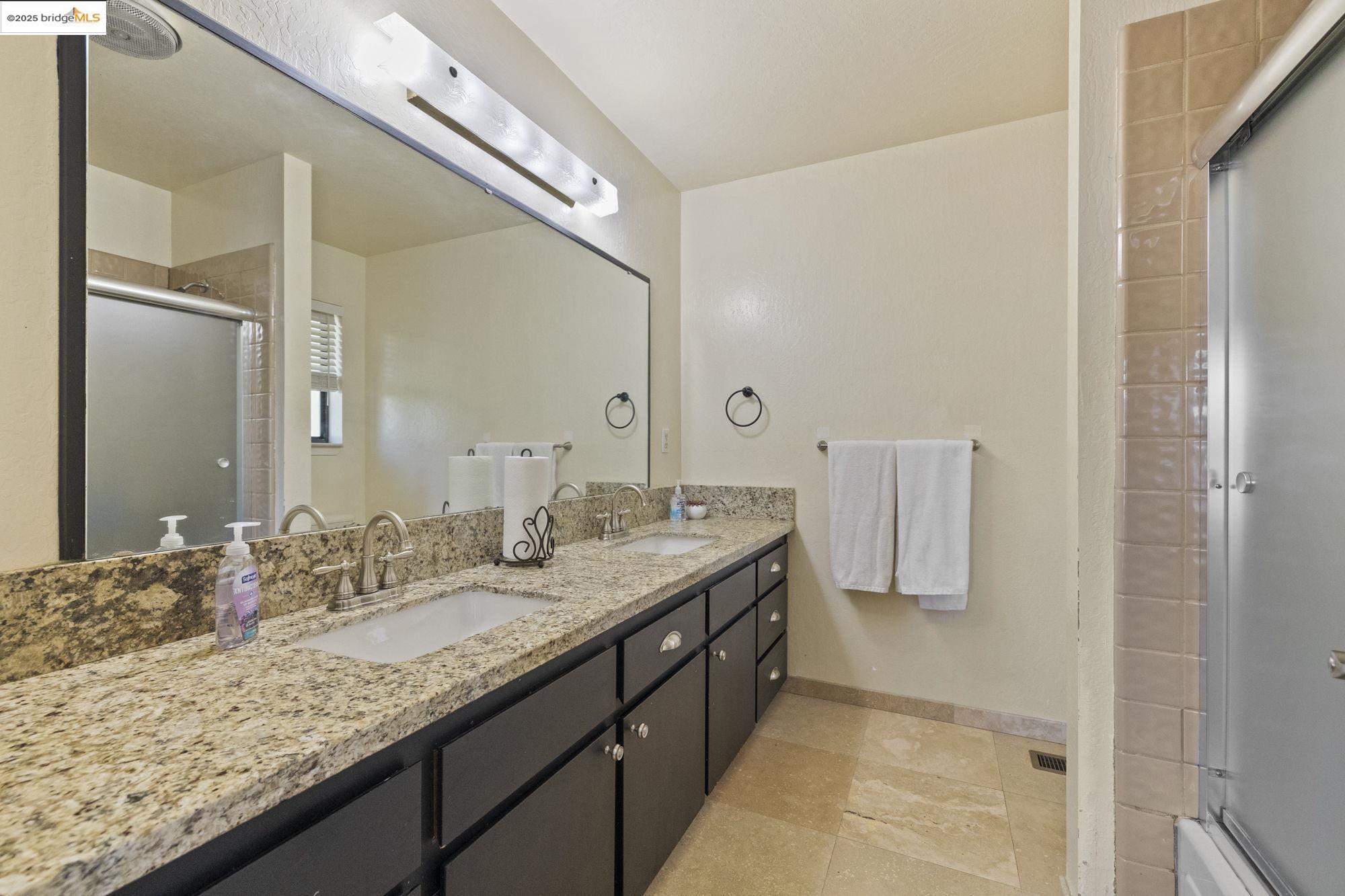 Detail Gallery Image 15 of 32 For 20853 Lawler Dr., Soulsbyville,  CA 95372 - 3 Beds | 3 Baths