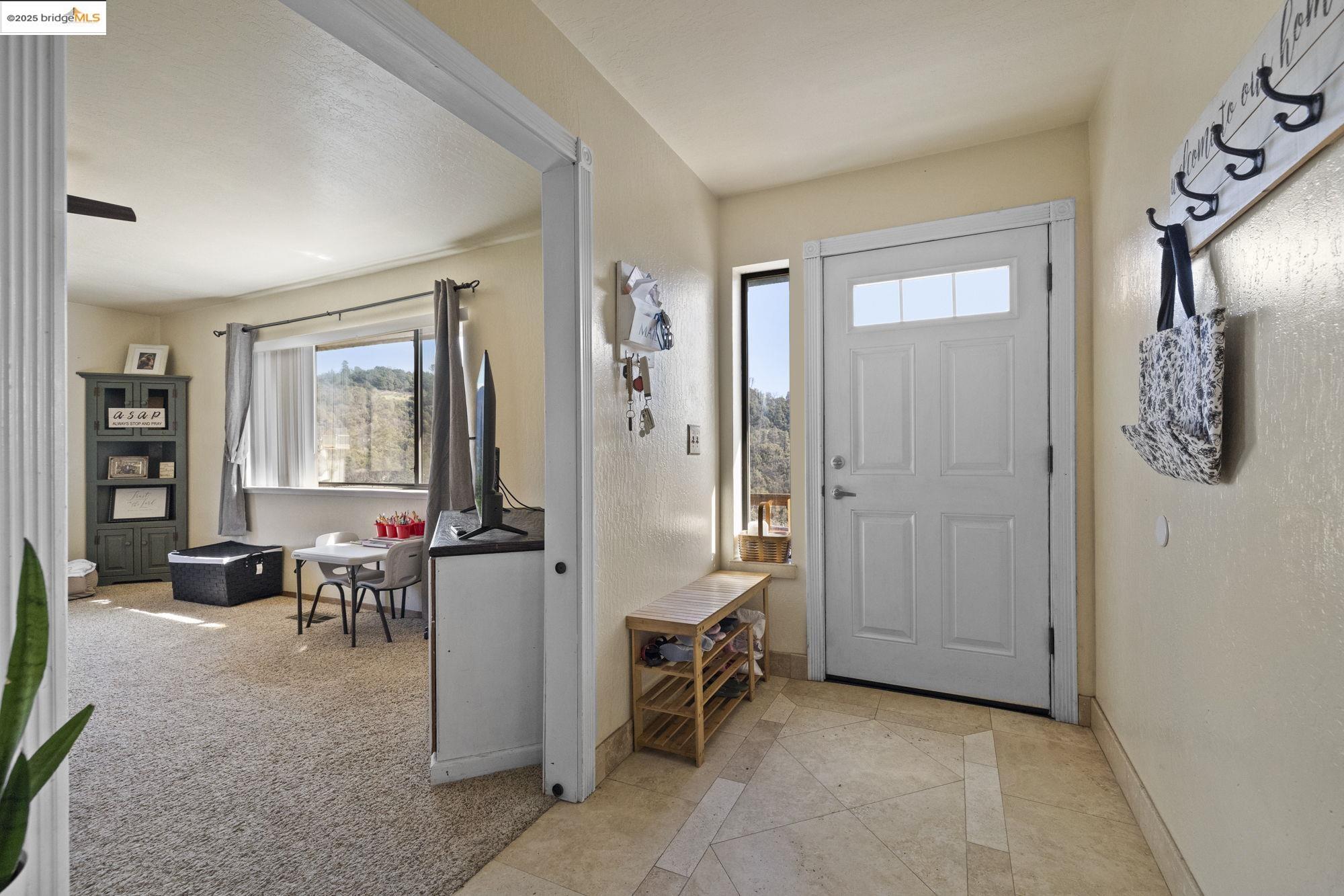 Detail Gallery Image 5 of 32 For 20853 Lawler Dr., Soulsbyville,  CA 95372 - 3 Beds | 3 Baths