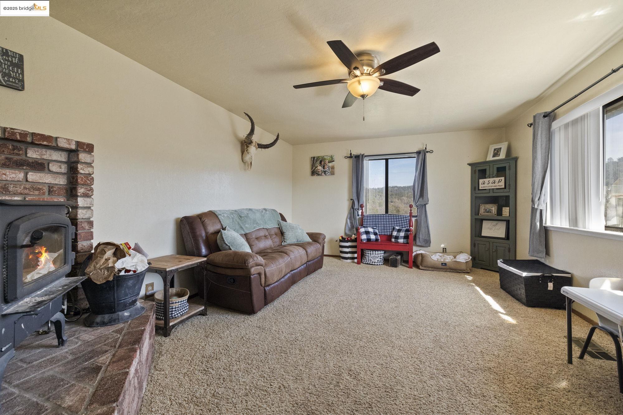 Detail Gallery Image 7 of 32 For 20853 Lawler Dr., Soulsbyville,  CA 95372 - 3 Beds | 3 Baths