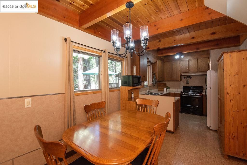 Detail Gallery Image 7 of 39 For 24929 E Jordan, Long Barn,  CA 95335-9773 - 2 Beds | 1 Baths