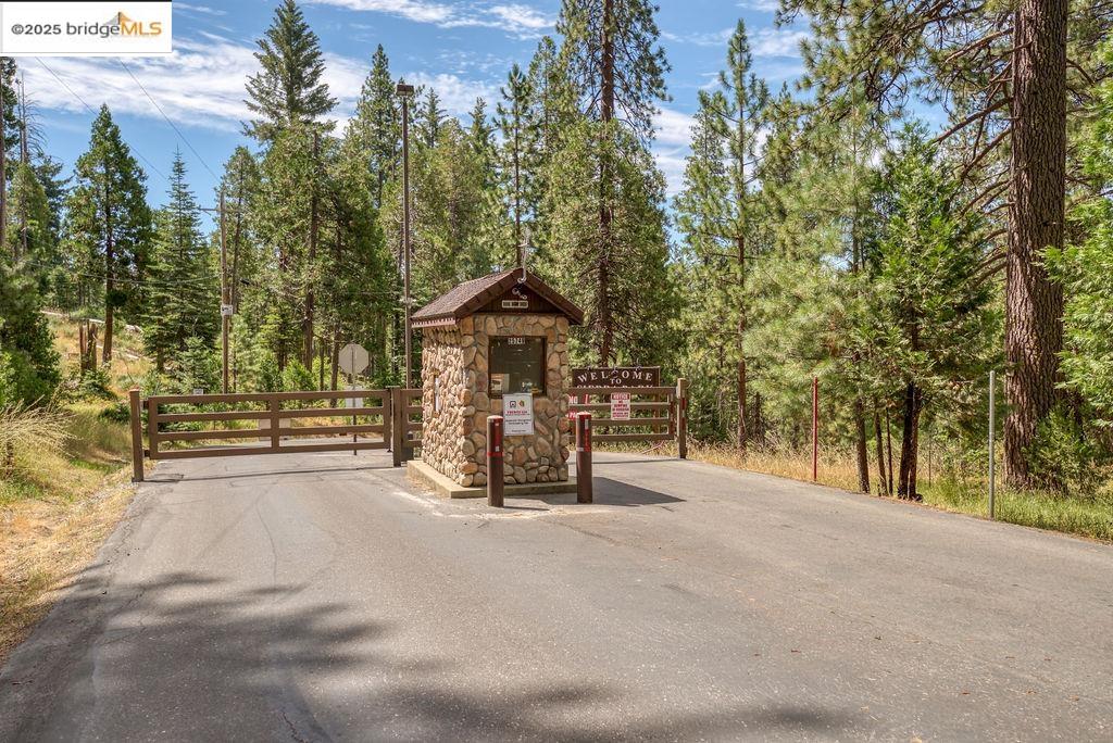 Detail Gallery Image 10 of 39 For 24929 E Jordan, Long Barn,  CA 95335-9773 - 2 Beds | 1 Baths