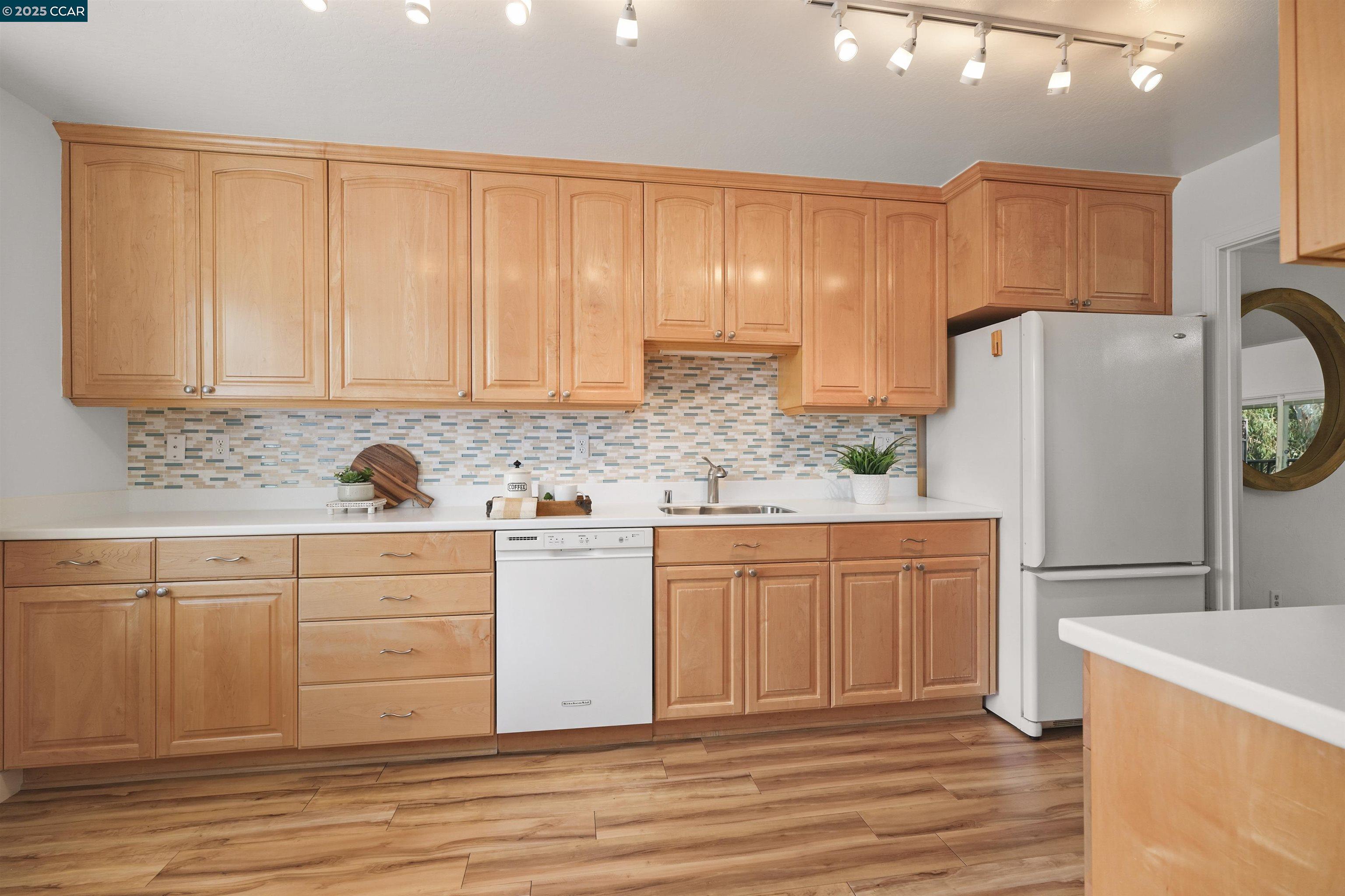 Photo #4: 41087052 Listing 