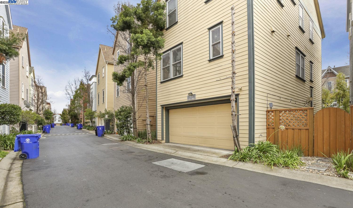 Detail Gallery Image 48 of 58 For 2057 Lewis St, Hercules,  CA 94547 - 3 Beds | 2/1 Baths