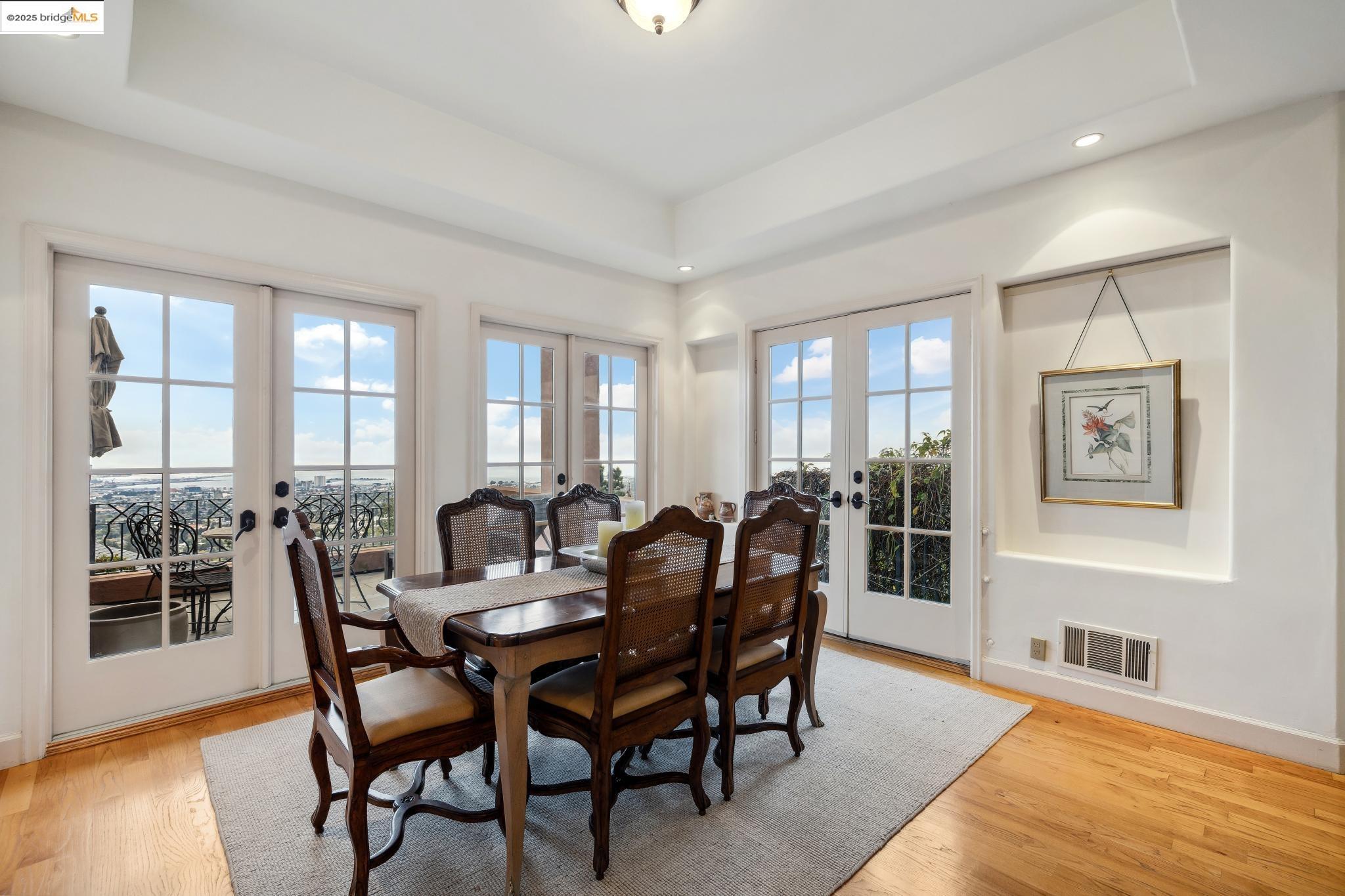 335 Gravatt Dr