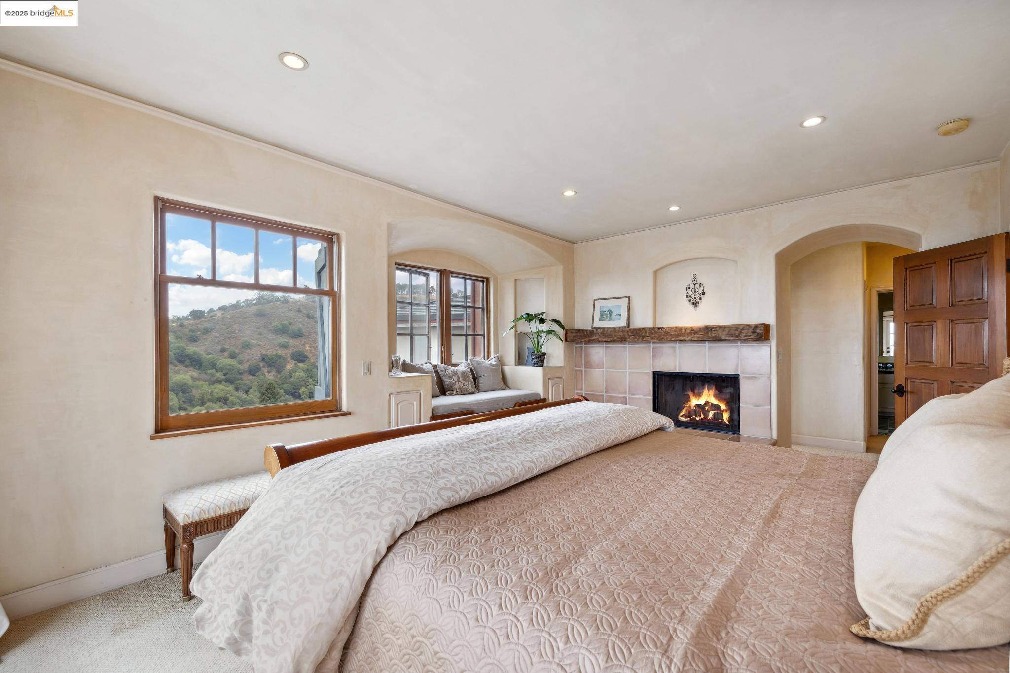 335 Gravatt Dr