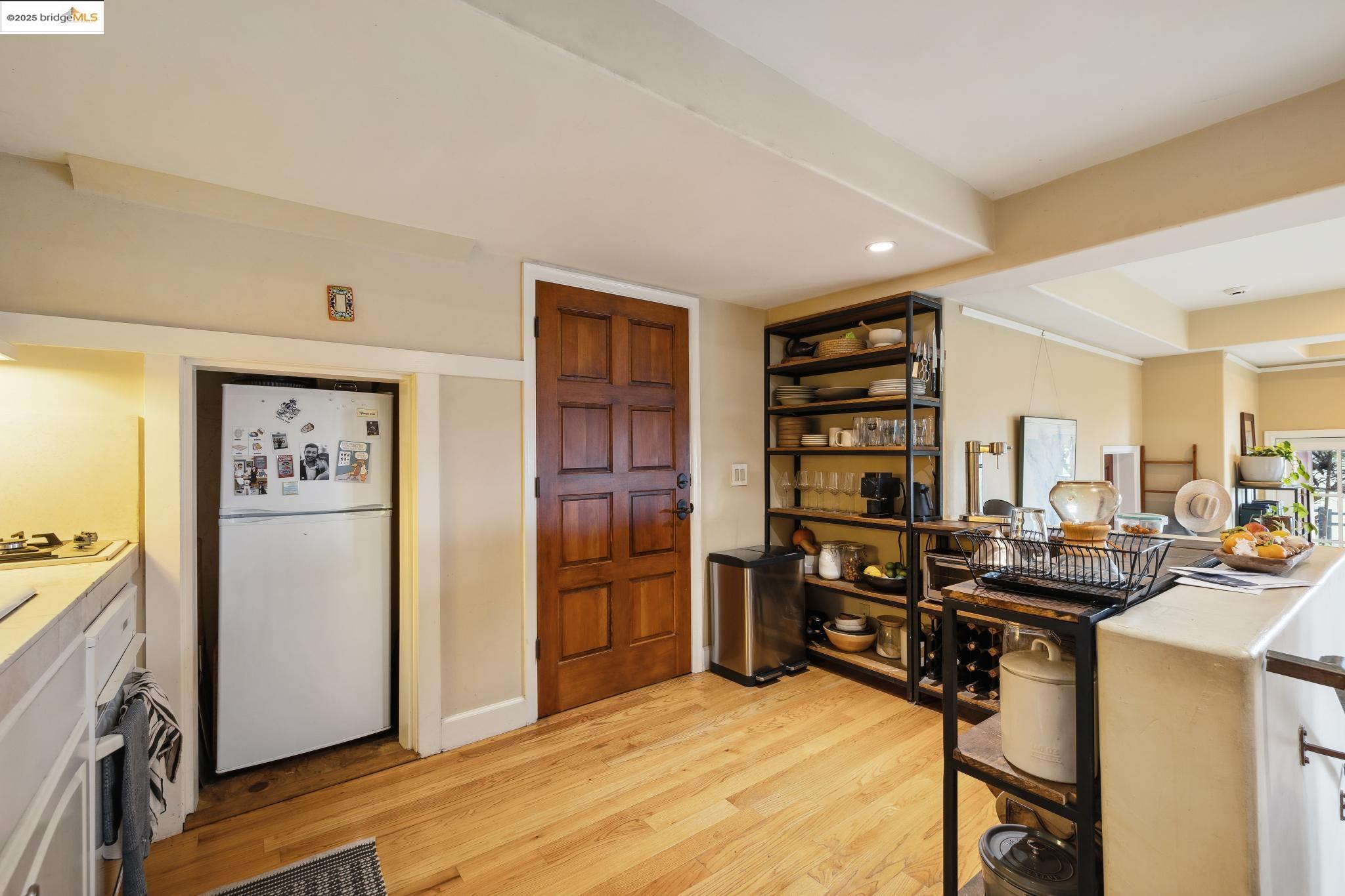 335 Gravatt Dr