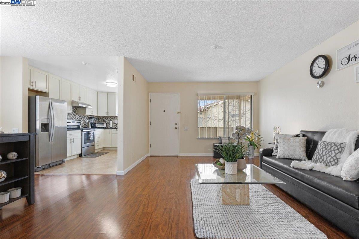 Photo #6: 41087091 Listing 