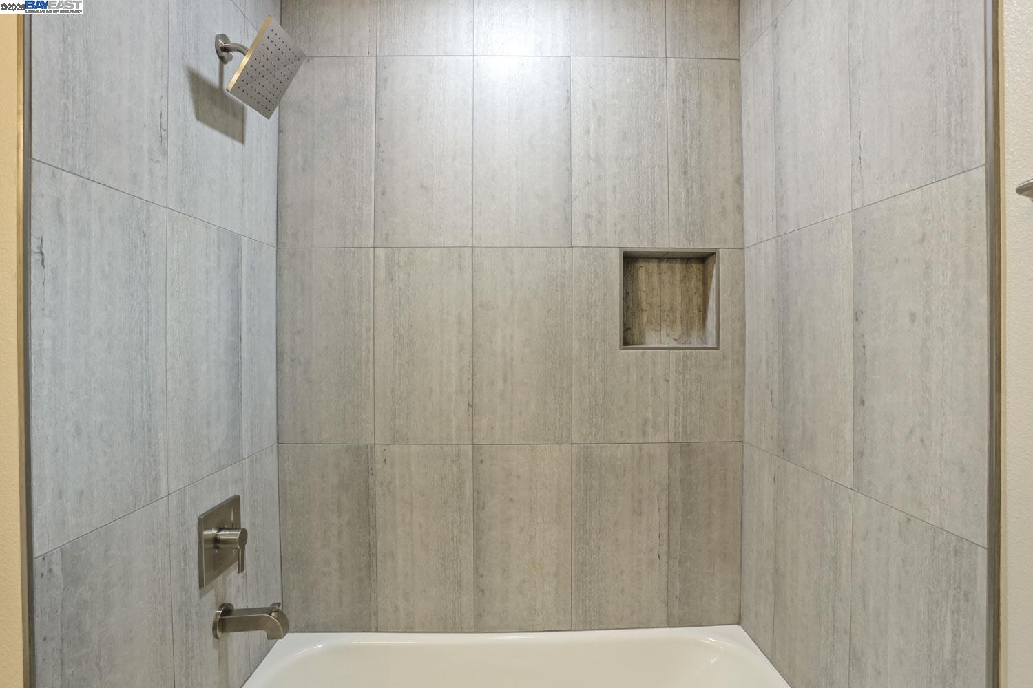 Detail Gallery Image 11 of 58 For 629 Oregon St, Manteca,  CA 95337 - 3 Beds | 2 Baths