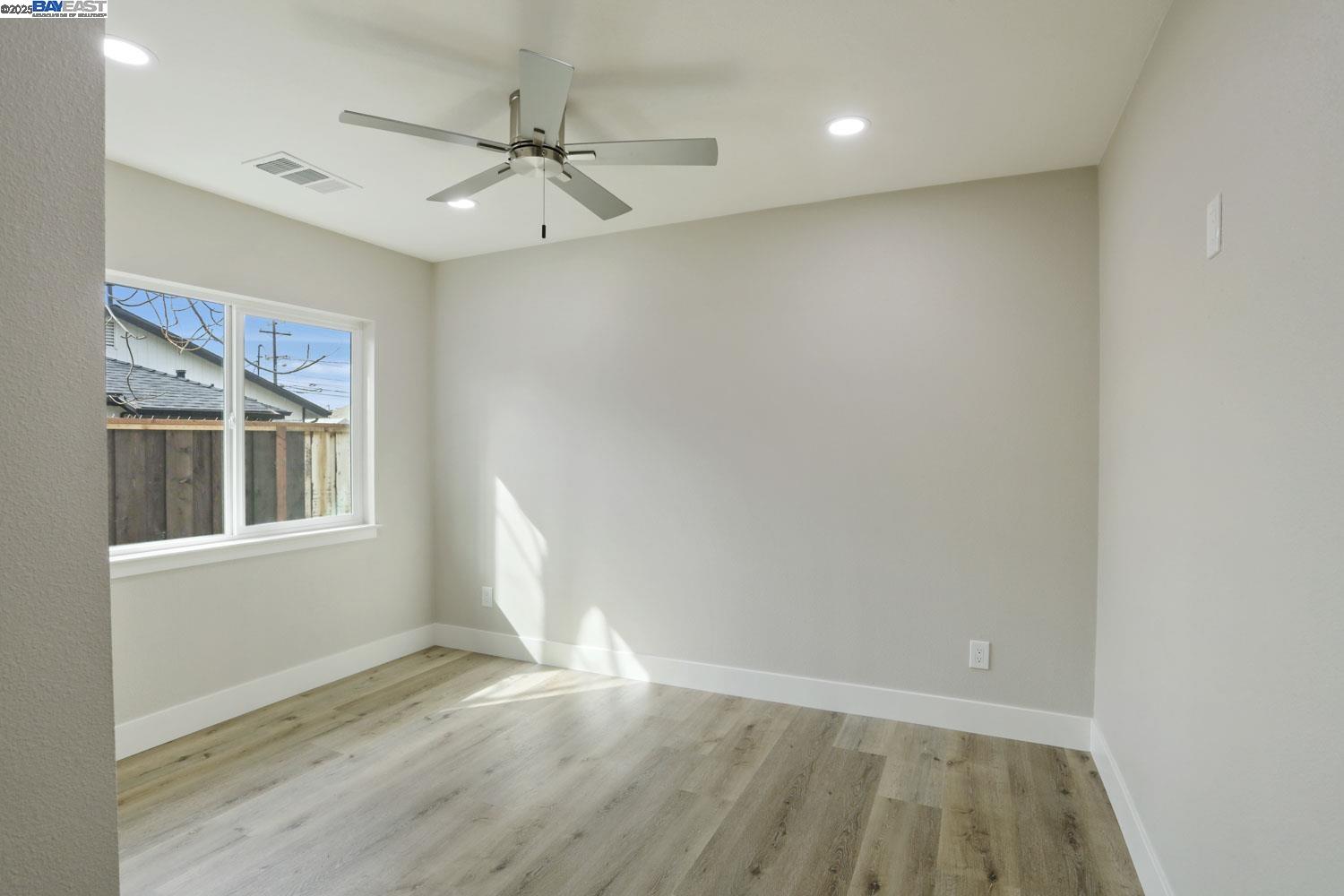 Detail Gallery Image 12 of 58 For 629 Oregon St, Manteca,  CA 95337 - 3 Beds | 2 Baths