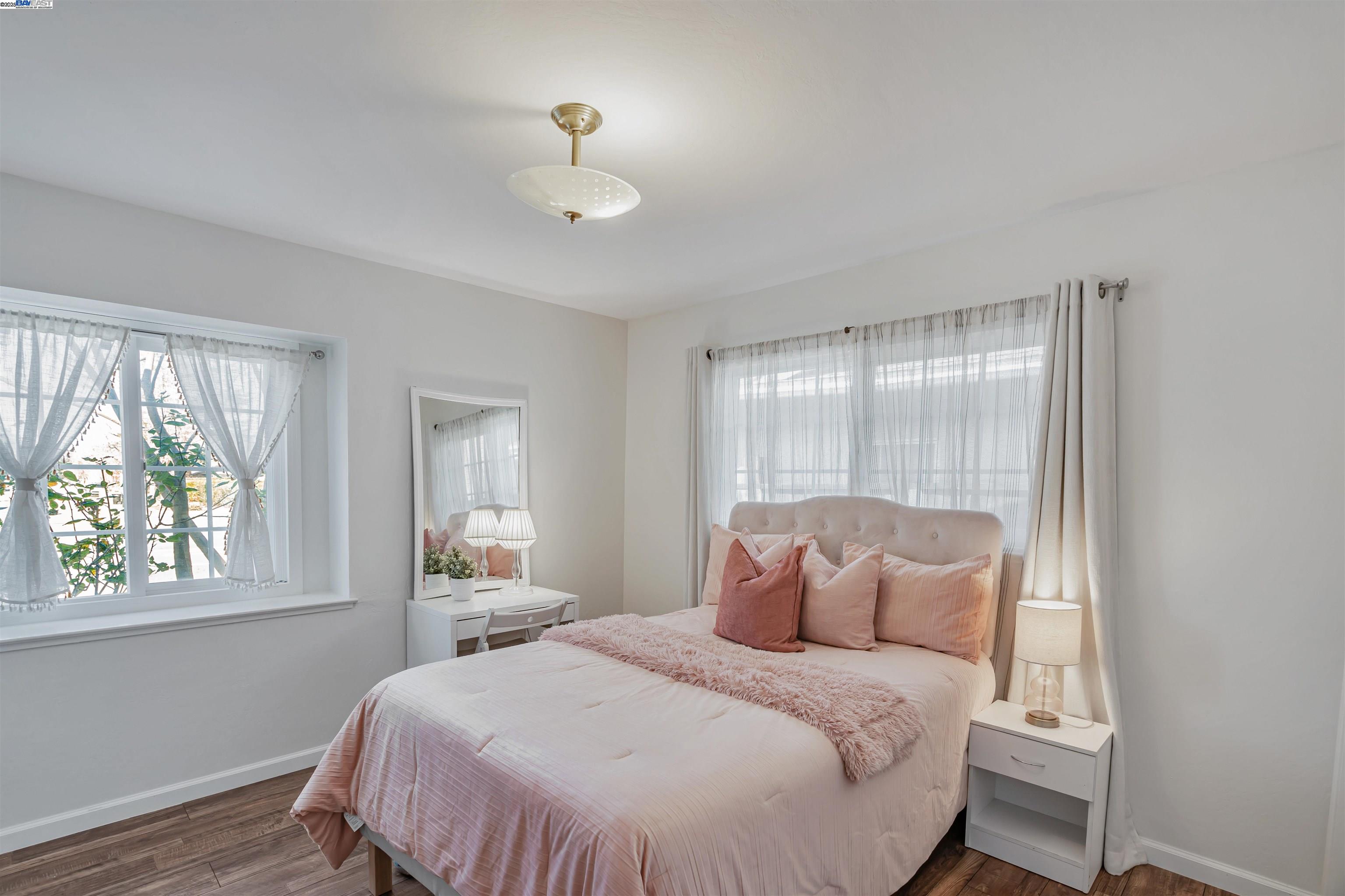 Detail Gallery Image 27 of 53 For 1570 Hillsdale Avenue, San Jose,  CA 95118 - 5 Beds | 4/1 Baths