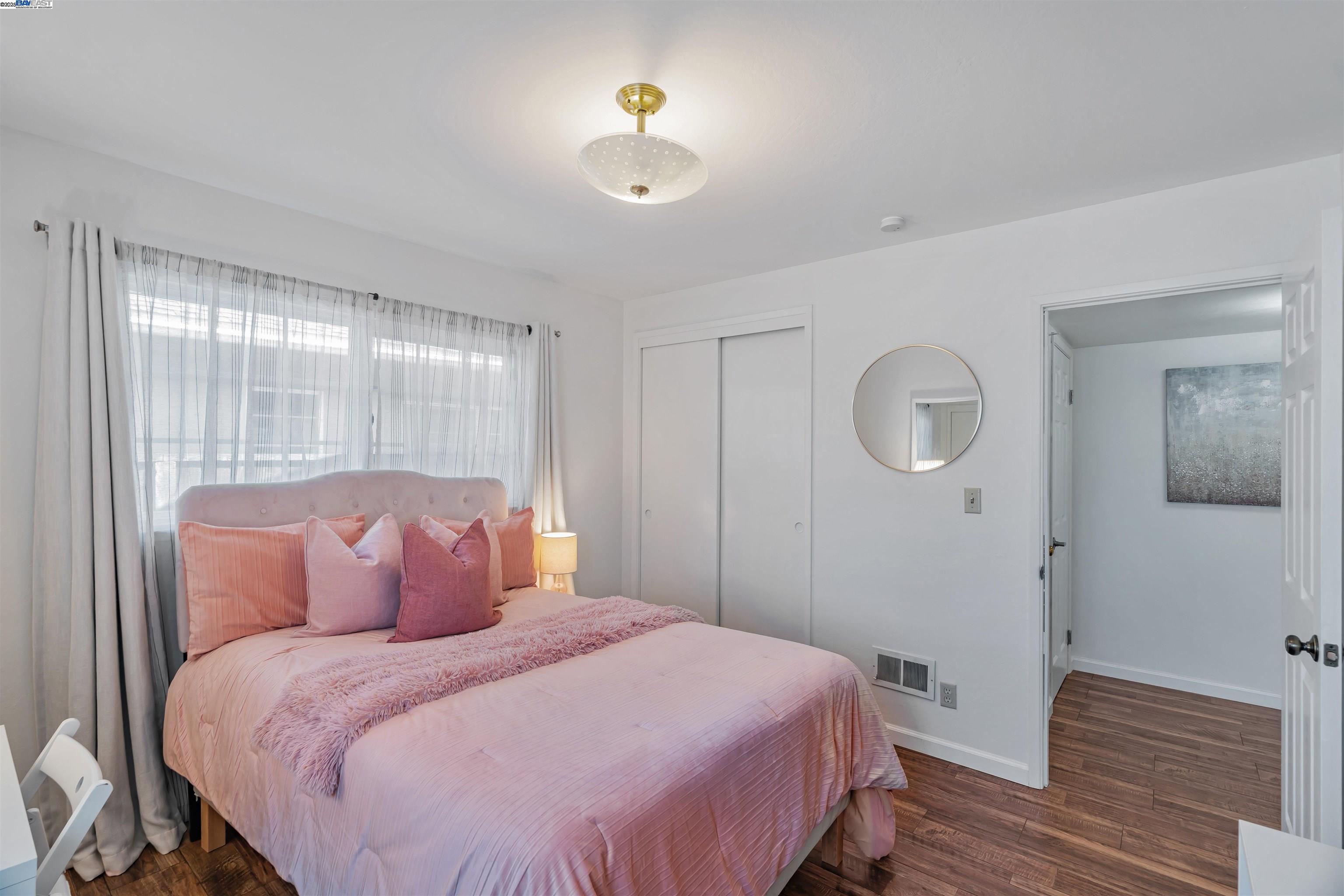 Detail Gallery Image 28 of 53 For 1570 Hillsdale Avenue, San Jose,  CA 95118 - 5 Beds | 4/1 Baths