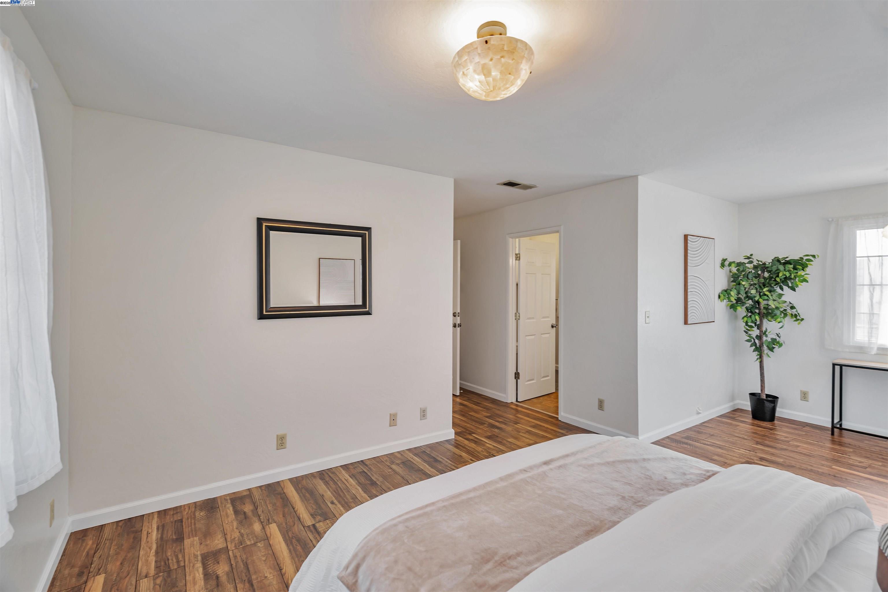 Detail Gallery Image 37 of 53 For 1570 Hillsdale Avenue, San Jose,  CA 95118 - 5 Beds | 4/1 Baths