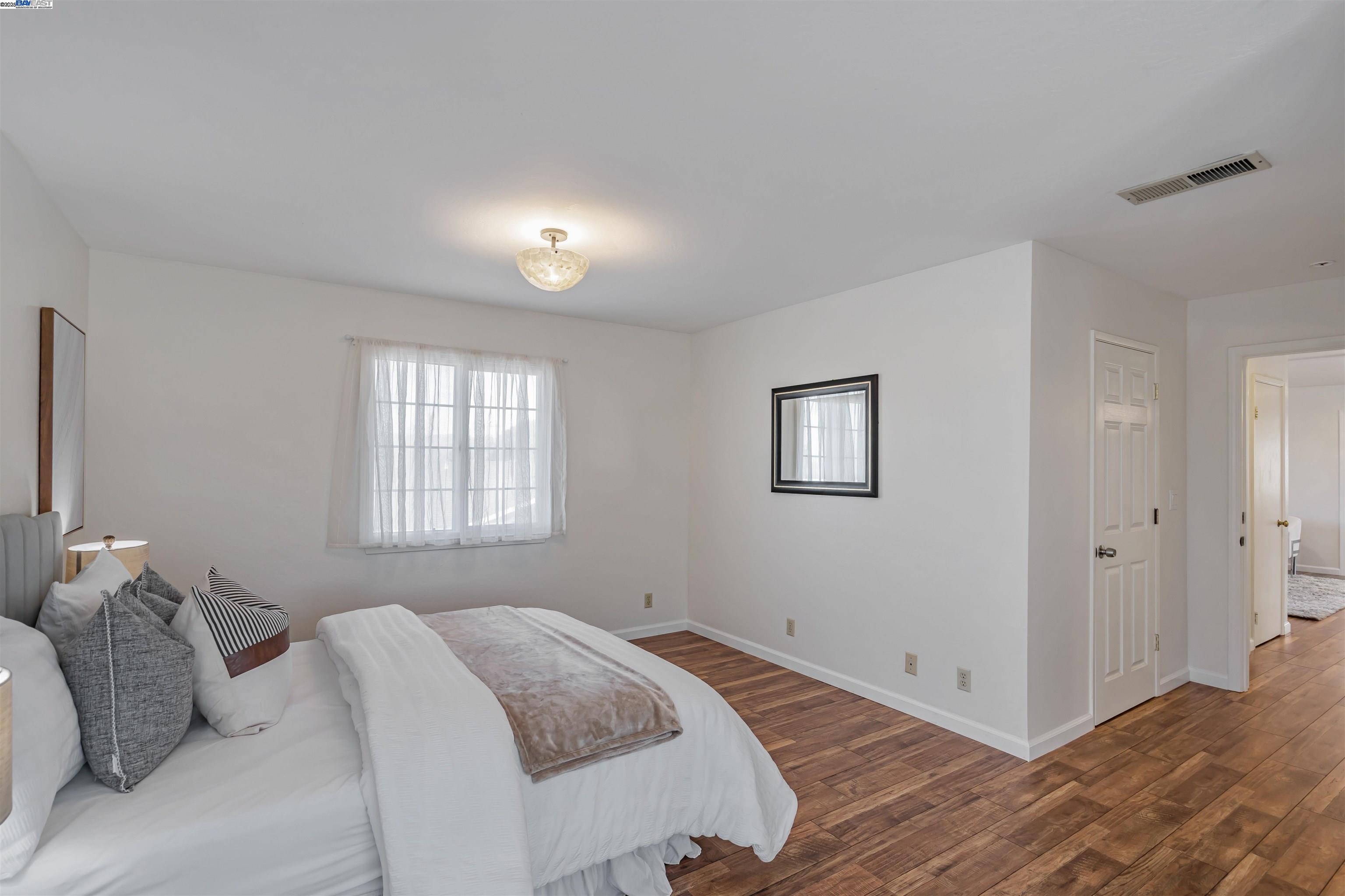 Detail Gallery Image 38 of 53 For 1570 Hillsdale Avenue, San Jose,  CA 95118 - 5 Beds | 4/1 Baths