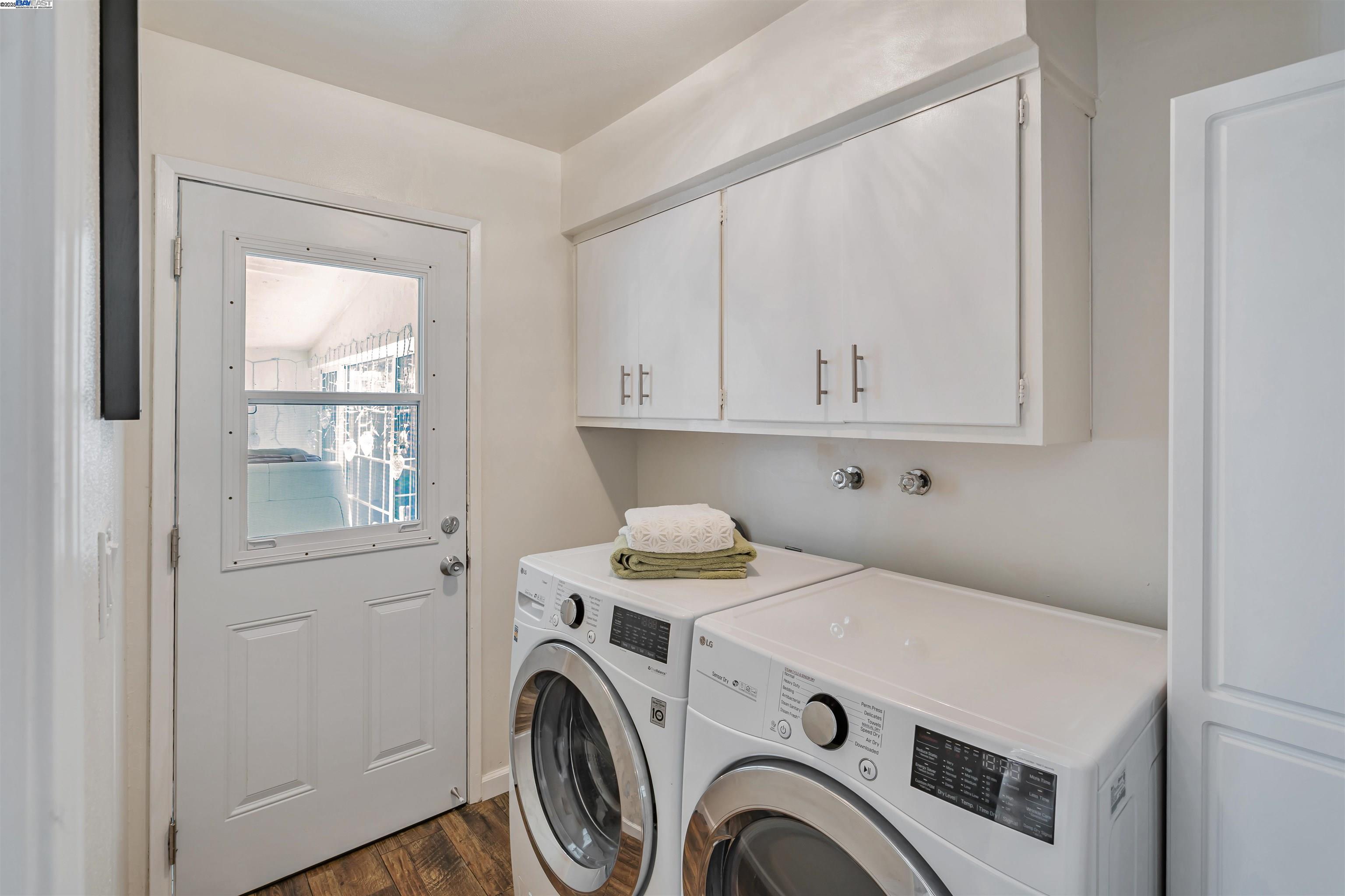 Detail Gallery Image 49 of 53 For 1570 Hillsdale Avenue, San Jose,  CA 95118 - 5 Beds | 4/1 Baths