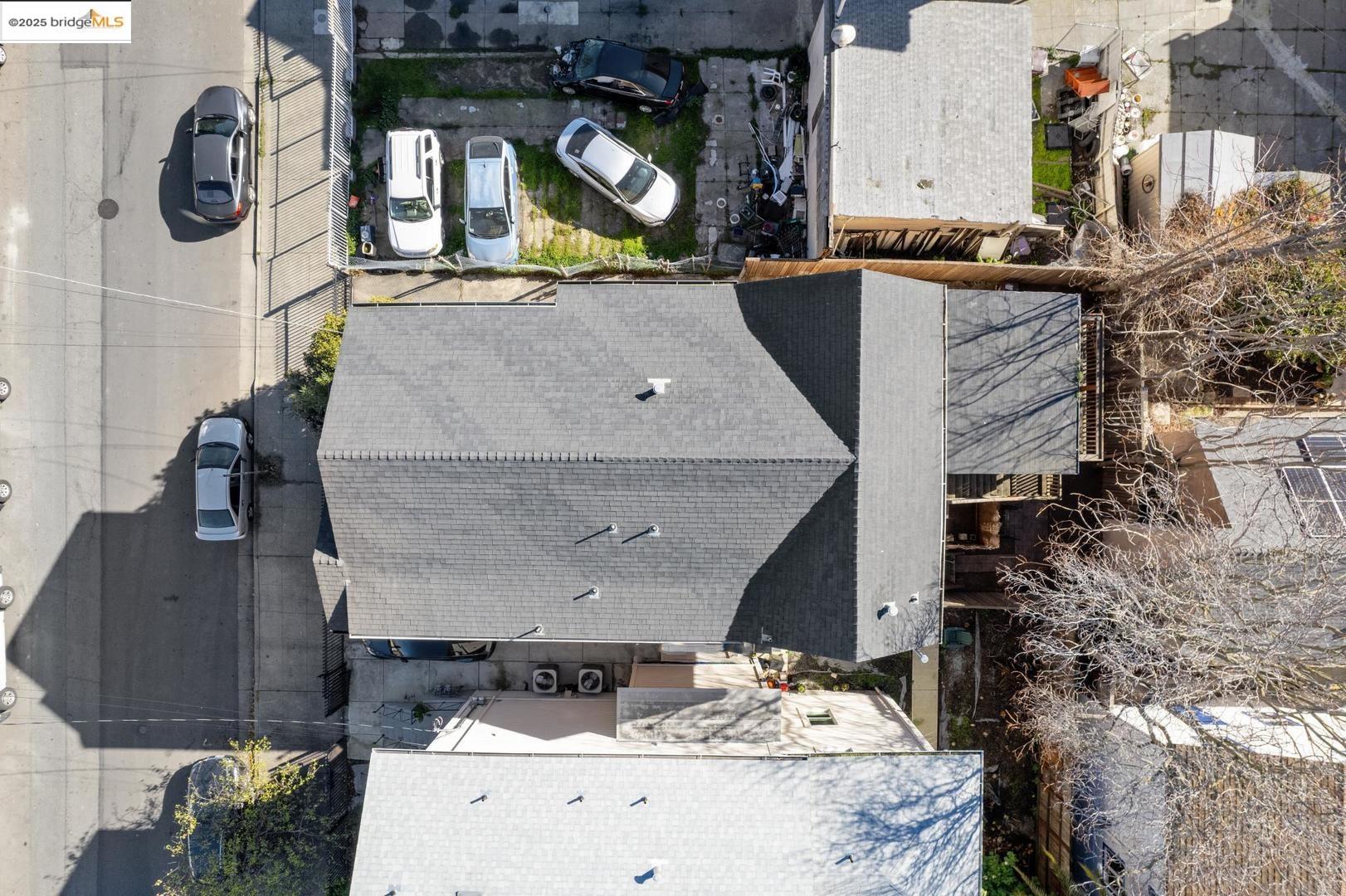 1531 9th, Oakland, California 94607, ,Residential Income,For Sale,1531 9th,41087103