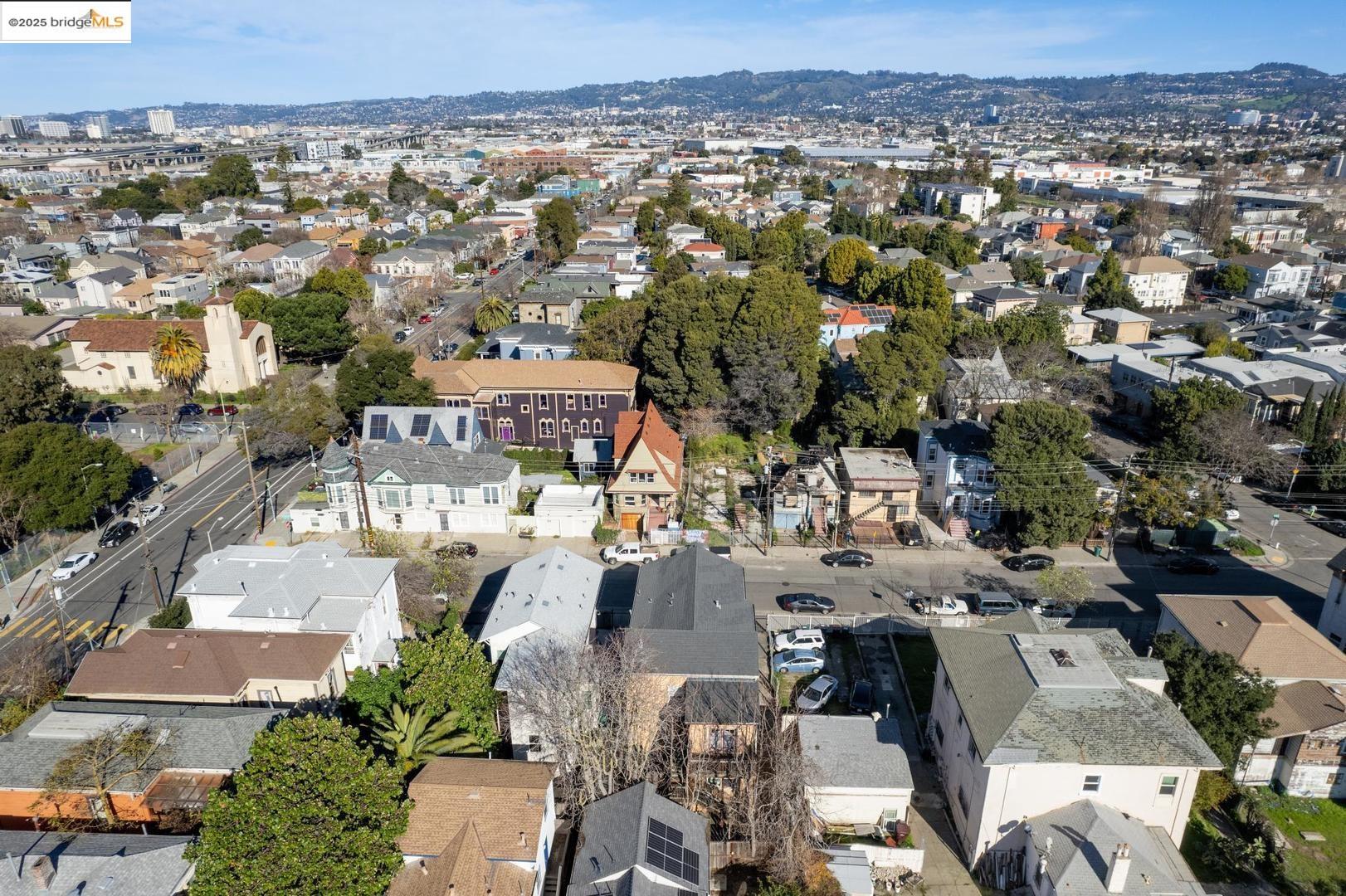 1531 9th, Oakland, California 94607, ,Residential Income,For Sale,1531 9th,41087103