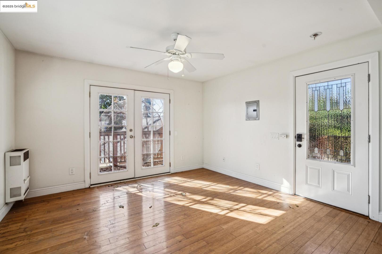 1531 9th, Oakland, California 94607, ,Residential Income,For Sale,1531 9th,41087103