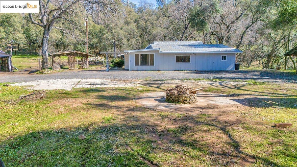 Detail Gallery Image 1 of 1 For 18889 Black Oak Rd, Sonora,  CA 95370 - 2 Beds | 2 Baths