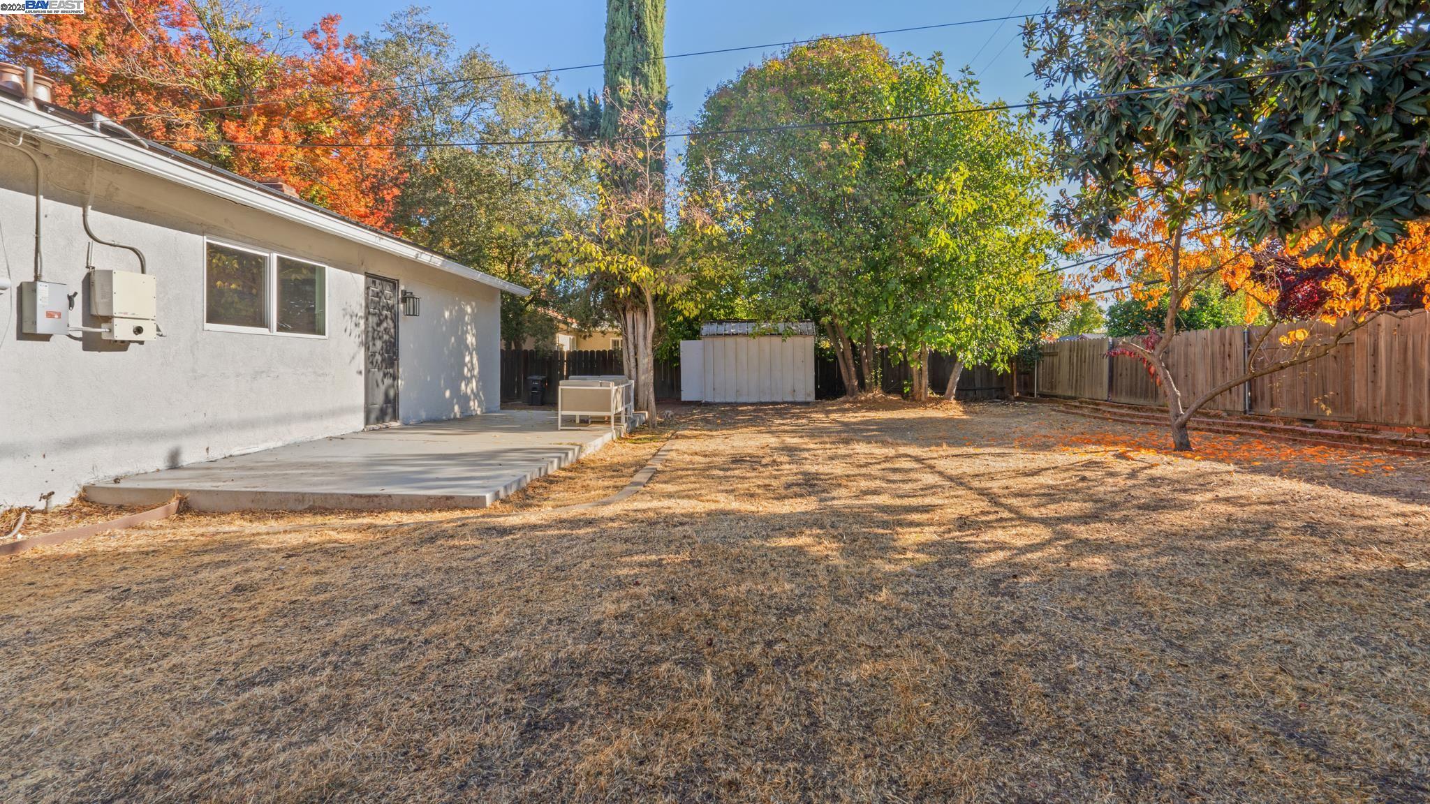 Detail Gallery Image 21 of 29 For 20 W Mayfair Ave, Stockton,  CA 95207 - 3 Beds | 1 Baths