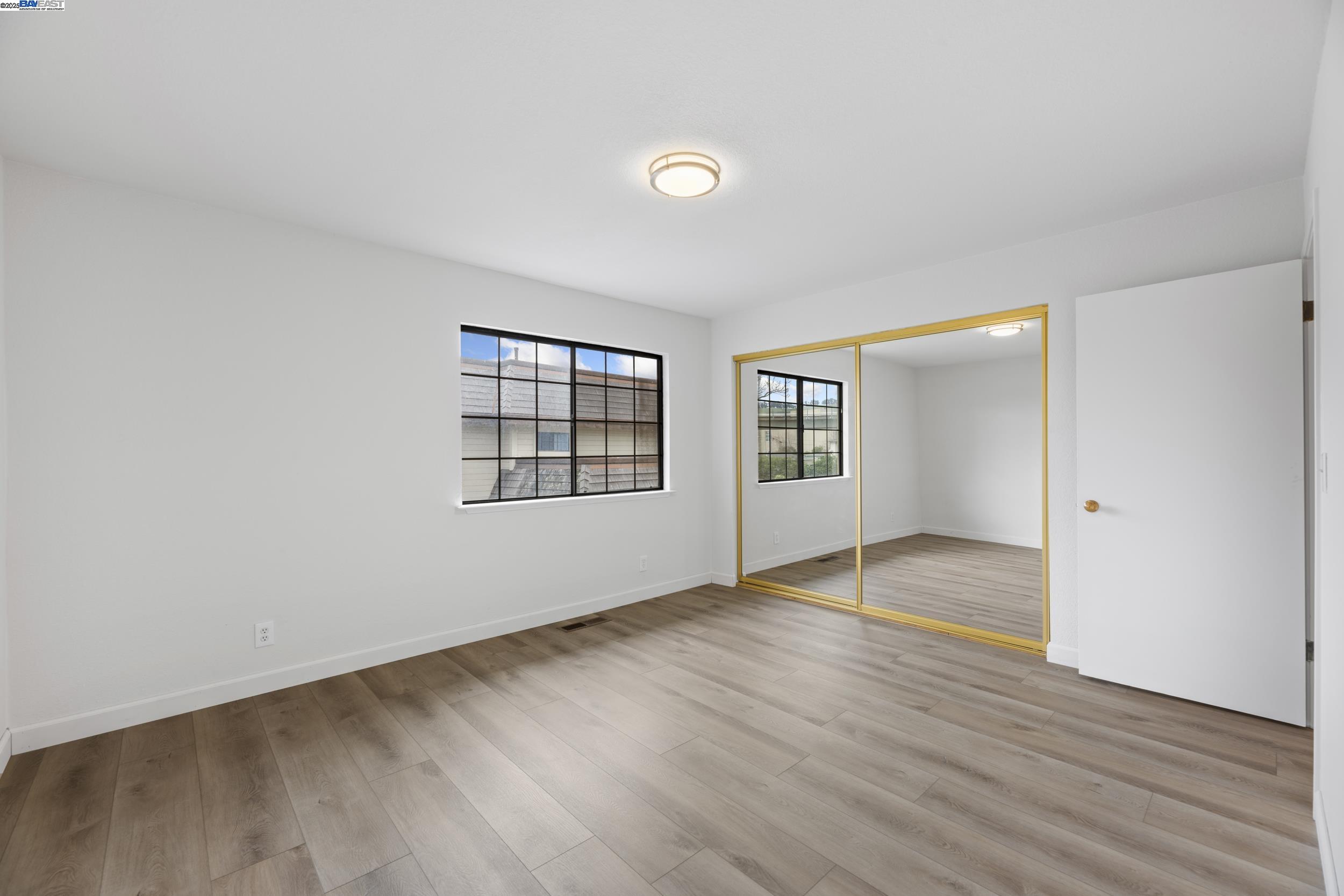 Detail Gallery Image 21 of 45 For 15205 Hesperian Blvd #G,  San Leandro,  CA 94578 - 3 Beds | 2/1 Baths