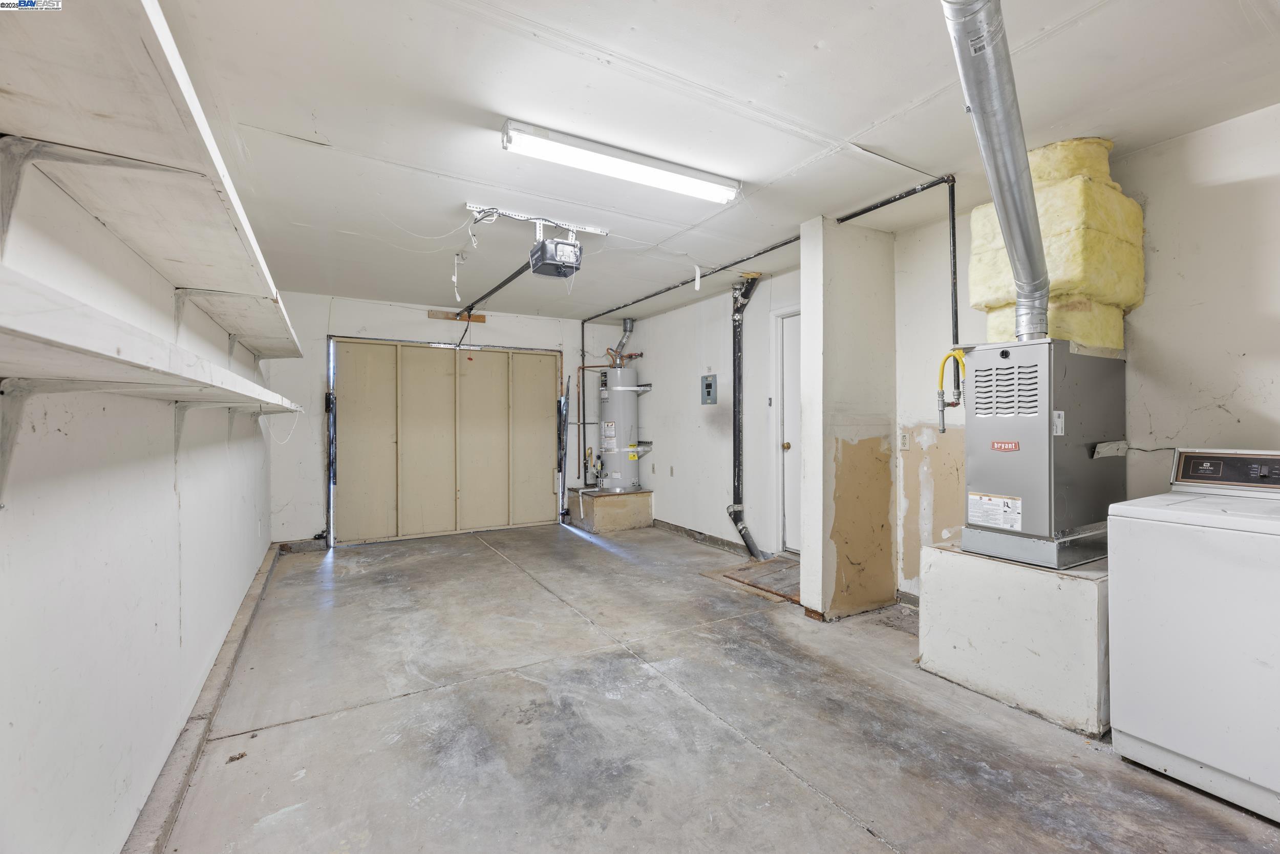 Detail Gallery Image 31 of 45 For 15205 Hesperian Blvd #G,  San Leandro,  CA 94578 - 3 Beds | 2/1 Baths
