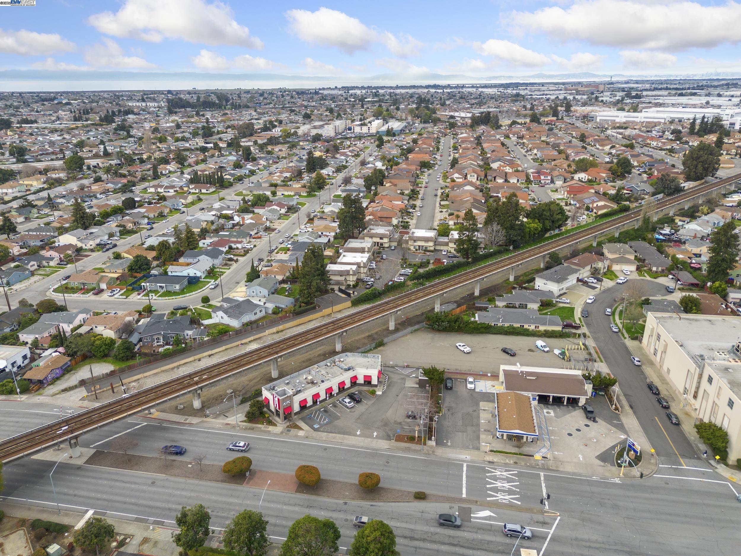 Detail Gallery Image 38 of 45 For 15205 Hesperian Blvd #G,  San Leandro,  CA 94578 - 3 Beds | 2/1 Baths