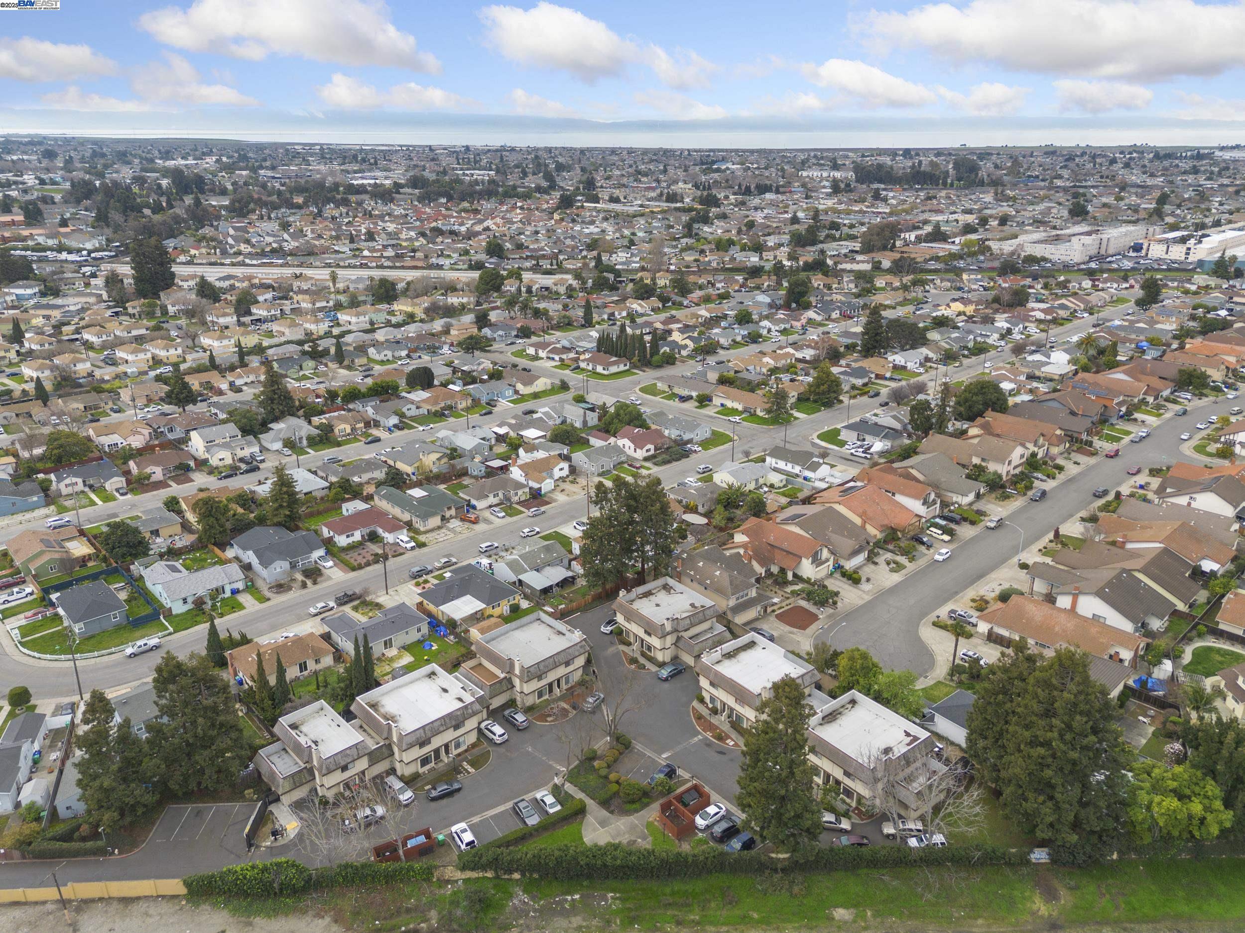 Detail Gallery Image 39 of 45 For 15205 Hesperian Blvd #G,  San Leandro,  CA 94578 - 3 Beds | 2/1 Baths