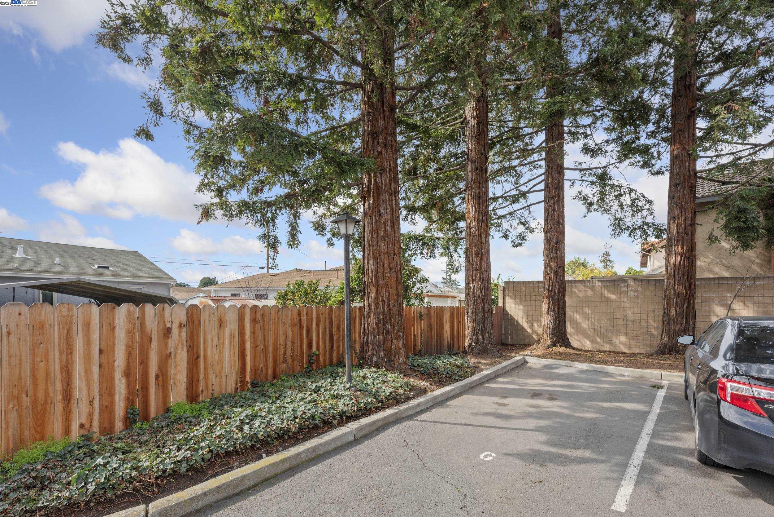 Detail Gallery Image 45 of 45 For 15205 Hesperian Blvd #G,  San Leandro,  CA 94578 - 3 Beds | 2/1 Baths