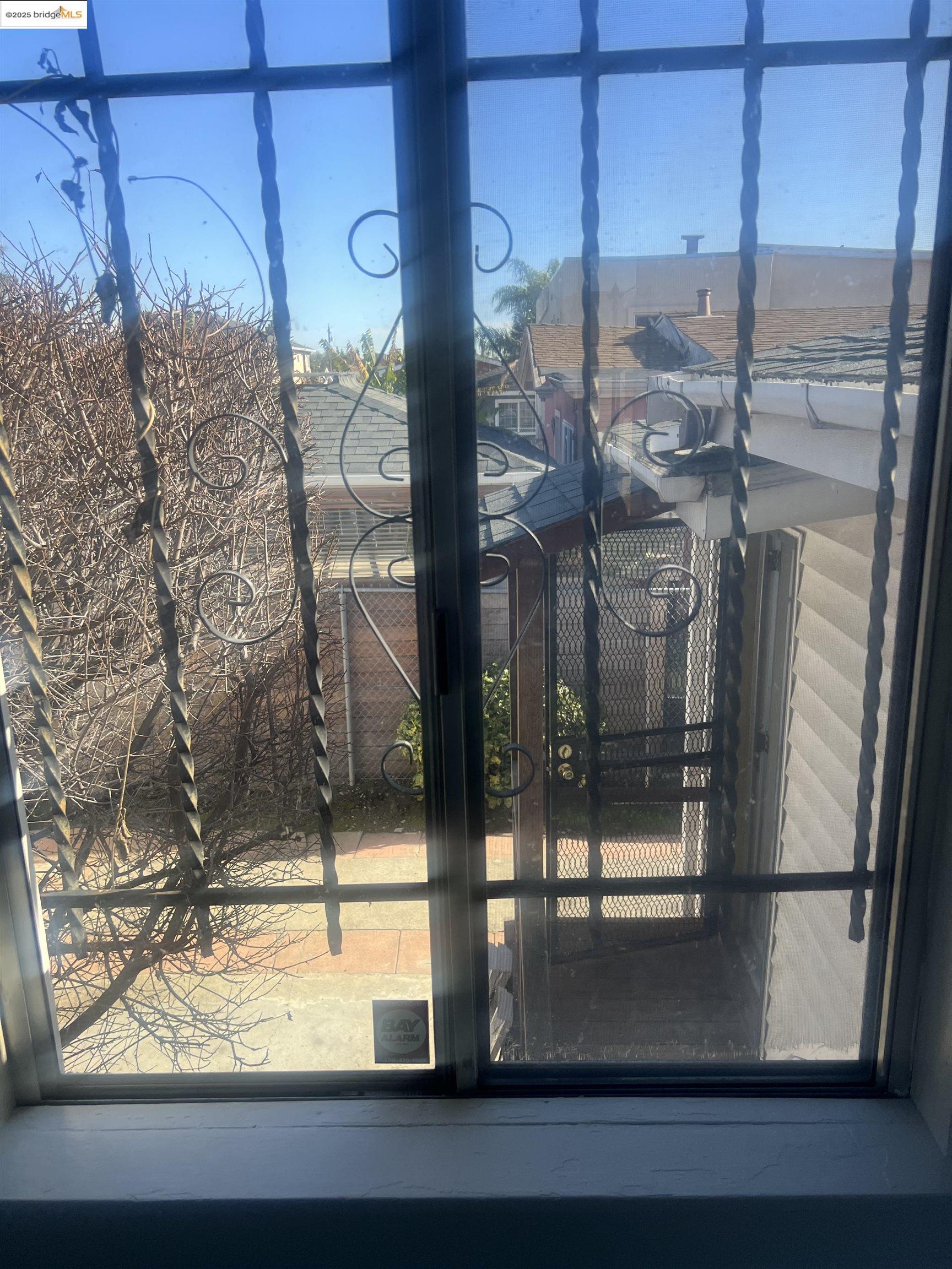 7200 Favor St
