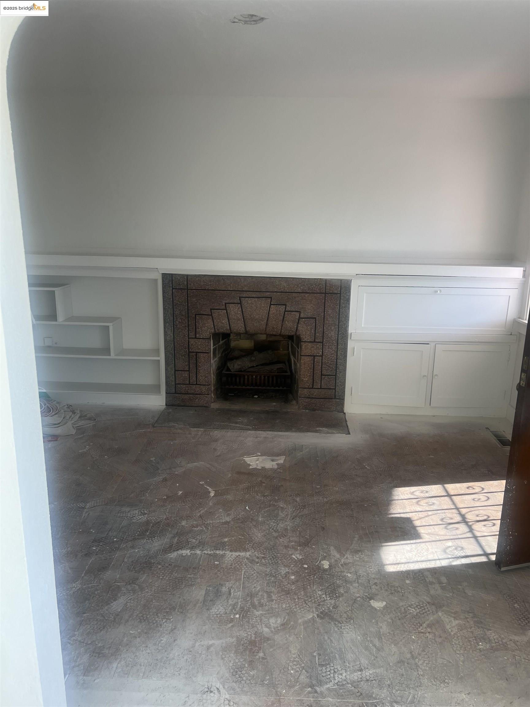 7200 Favor St