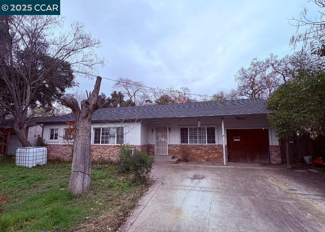 Detail Gallery Image 1 of 1 For 1300 Pear Dr, Concord,  CA 94518 - 4 Beds | 2 Baths