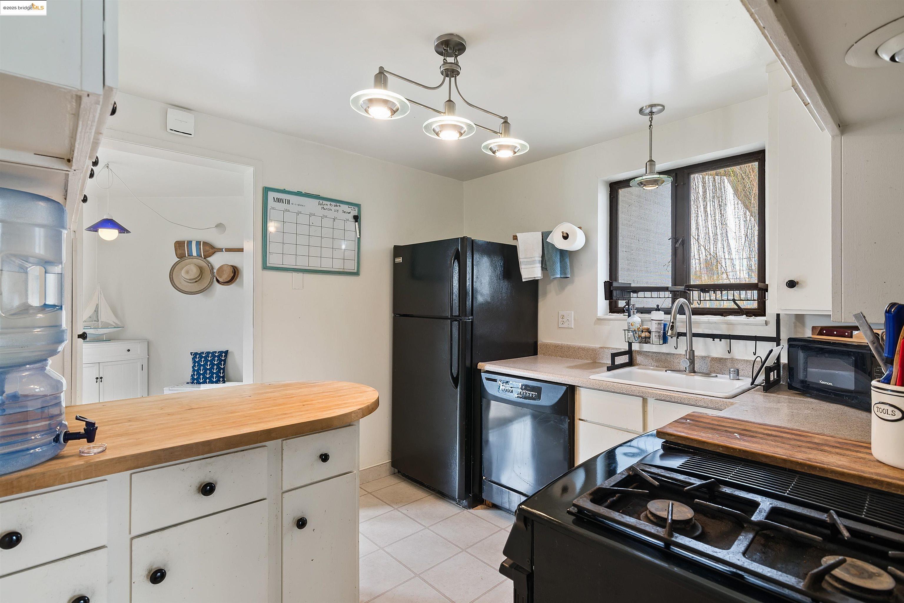 364 Park Ln, Bethel Island, California 94511, 3 Bedrooms Bedrooms, 6 Rooms Rooms,1 BathroomBathrooms,Residential,For Sale,364 Park Ln,41087166