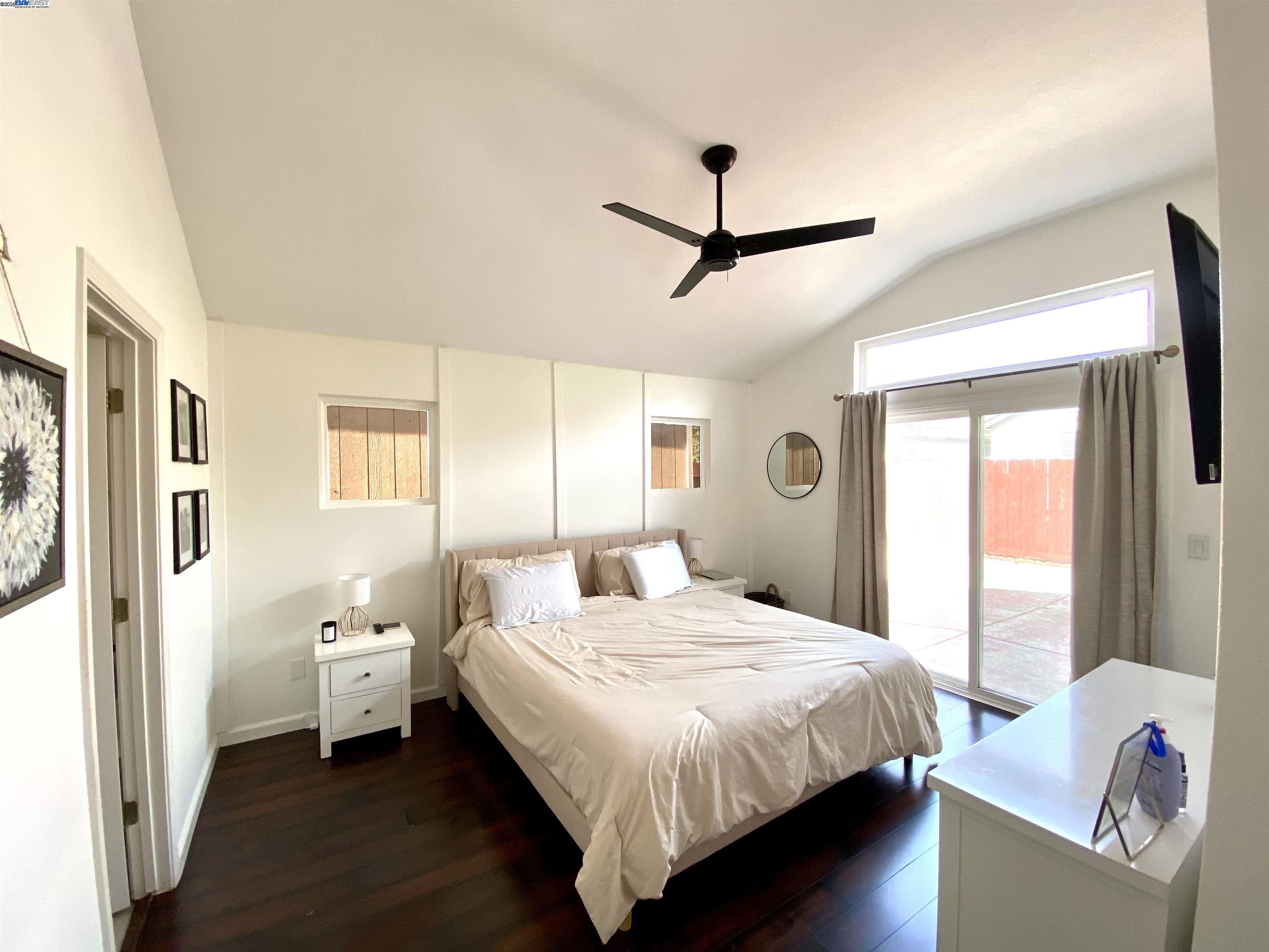 Detail Gallery Image 9 of 17 For 963 Grafton St, Manteca,  CA 95337 - 4 Beds | 2 Baths