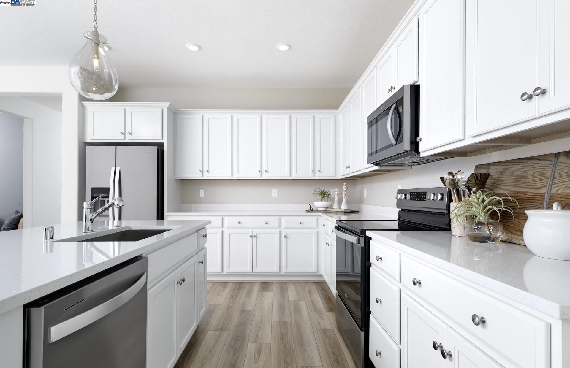 Detail Gallery Image 1 of 11 For Grimstead Street, Manteca,  CA 95337 - 3 Beds | 2 Baths
