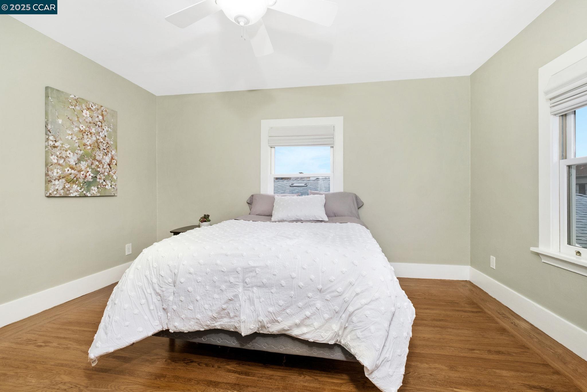 Detail Gallery Image 19 of 25 For 4145 Emerald St, Oakland,  CA 94609 - 2 Beds | 2/1 Baths