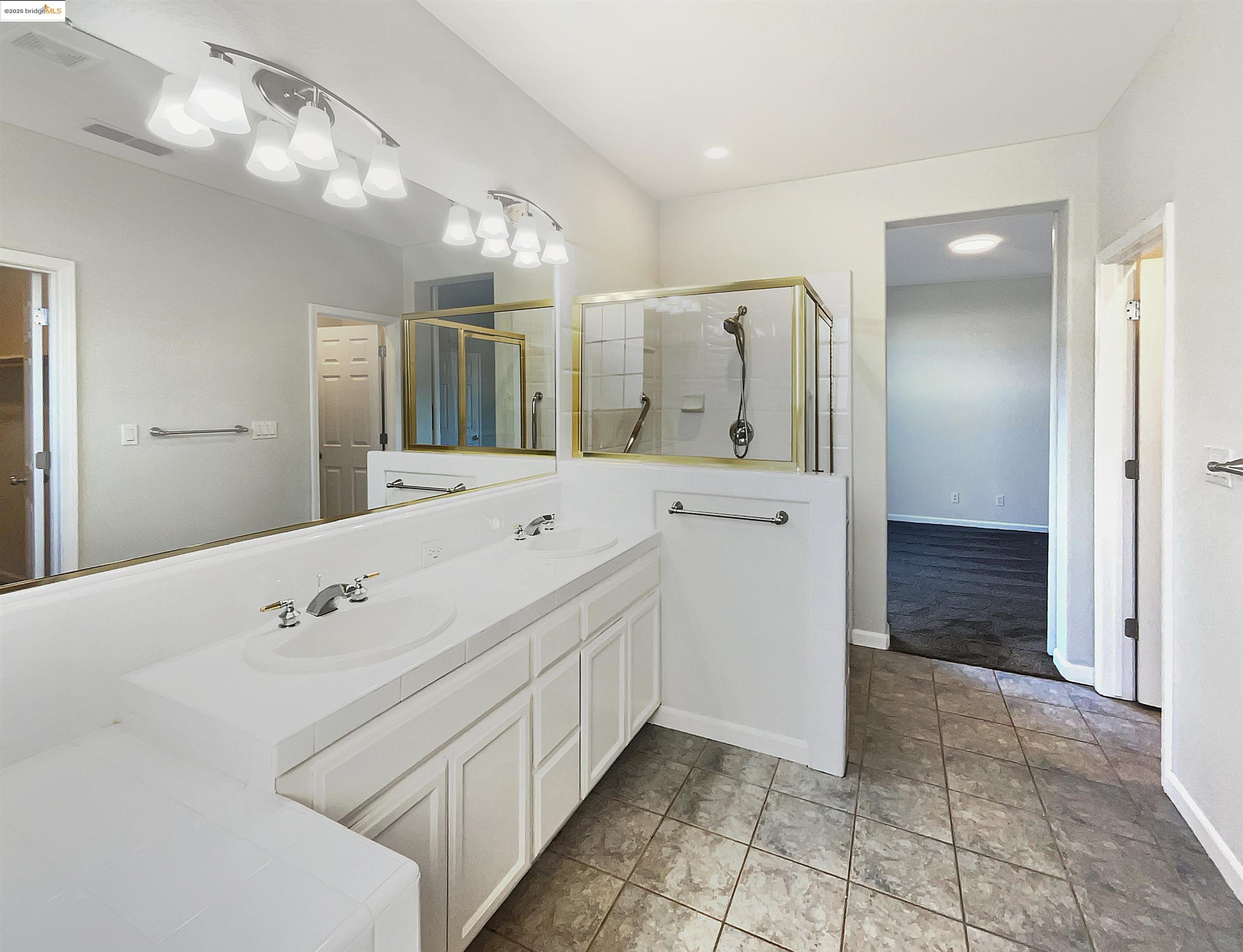 Detail Gallery Image 25 of 28 For 51 Village Square Pl, Pleasant Hill,  CA 94523 - 3 Beds | 3/1 Baths