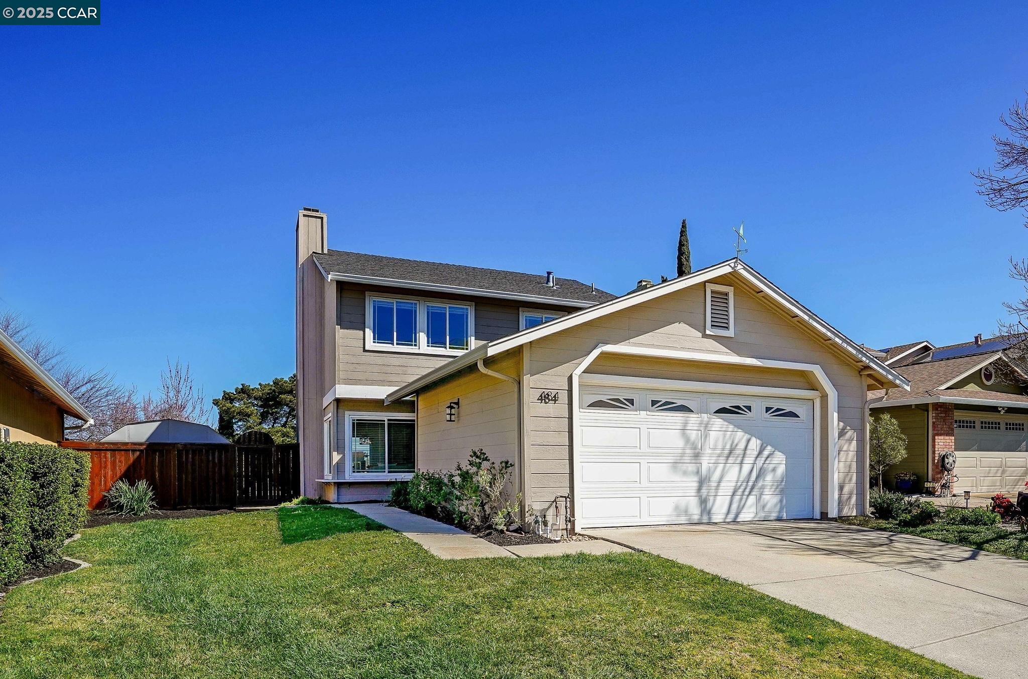 Detail Gallery Image 1 of 1 For 484 Azores Circle, Bay Point,  CA 94565 - 3 Beds | 2/1 Baths