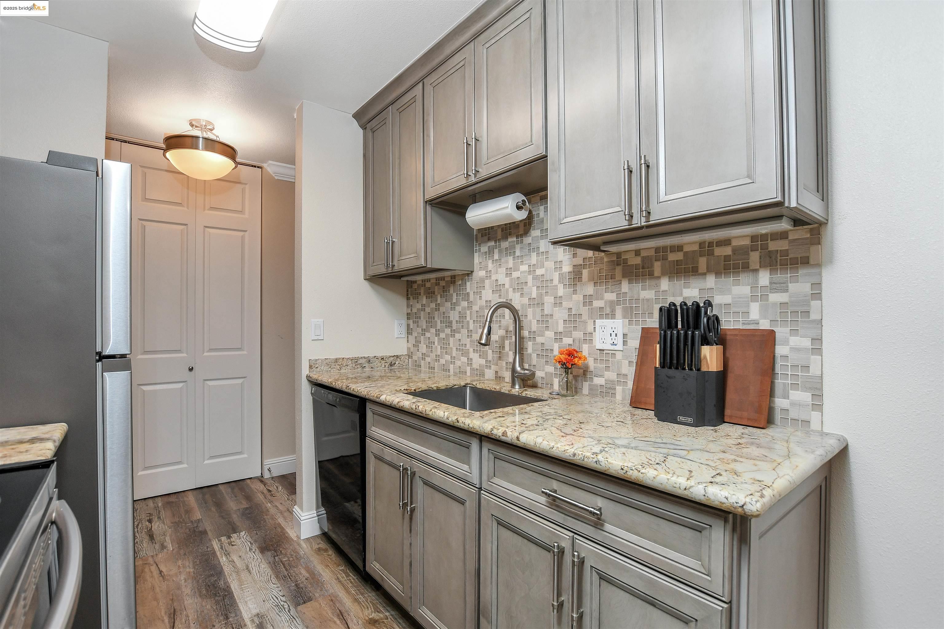 Photo #2: 41087333 Listing 
