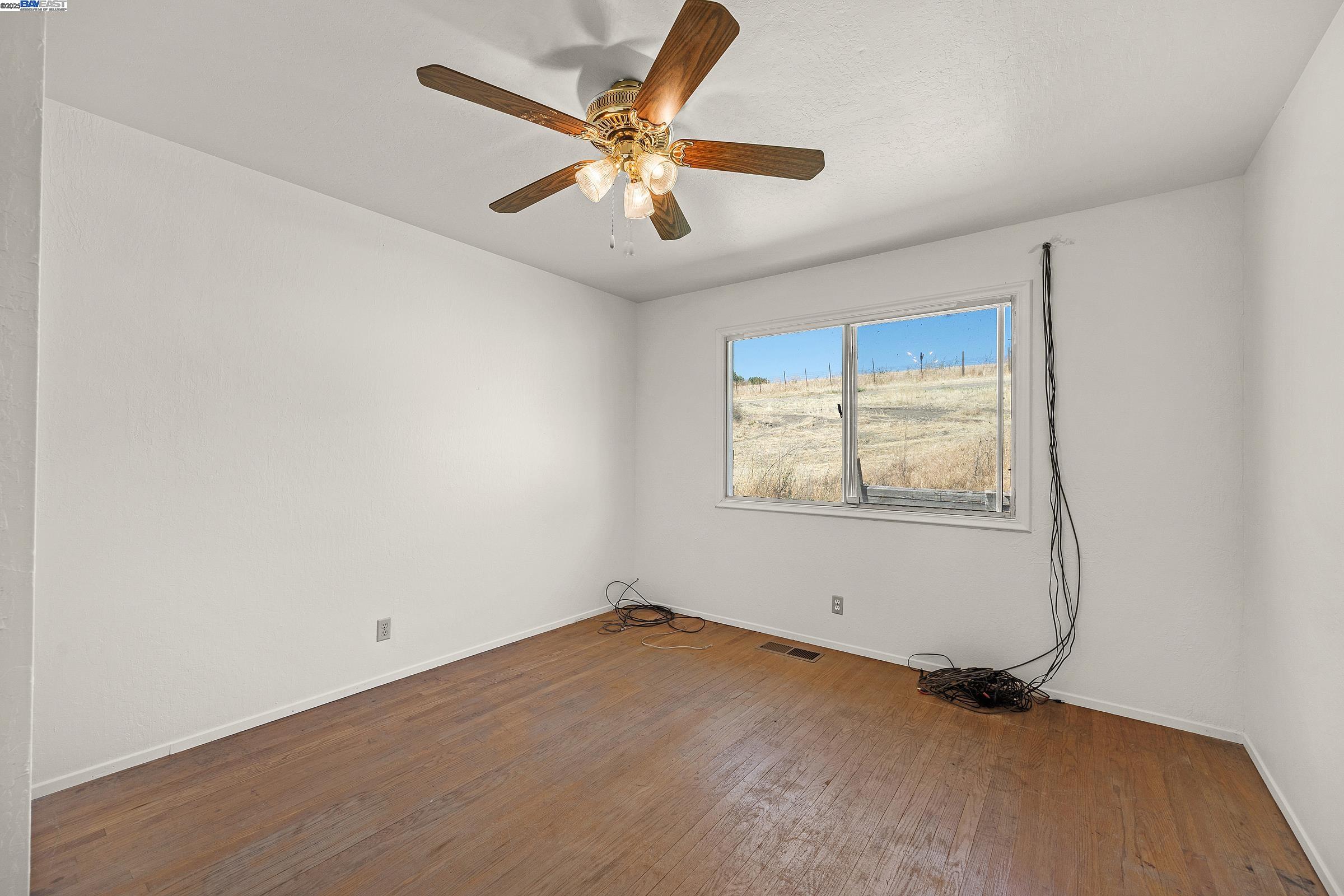 Detail Gallery Image 13 of 57 For 16881 N Midway Rd, Tracy,  CA 95377 - 4 Beds | 2 Baths