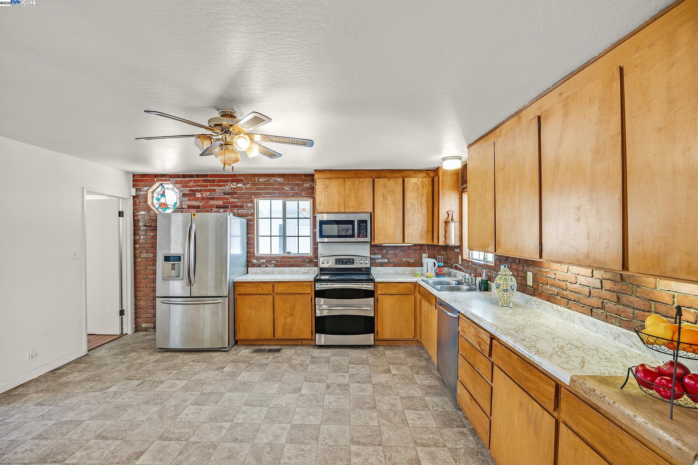 Detail Gallery Image 5 of 57 For 16881 N Midway Rd, Tracy,  CA 95377 - 4 Beds | 2 Baths