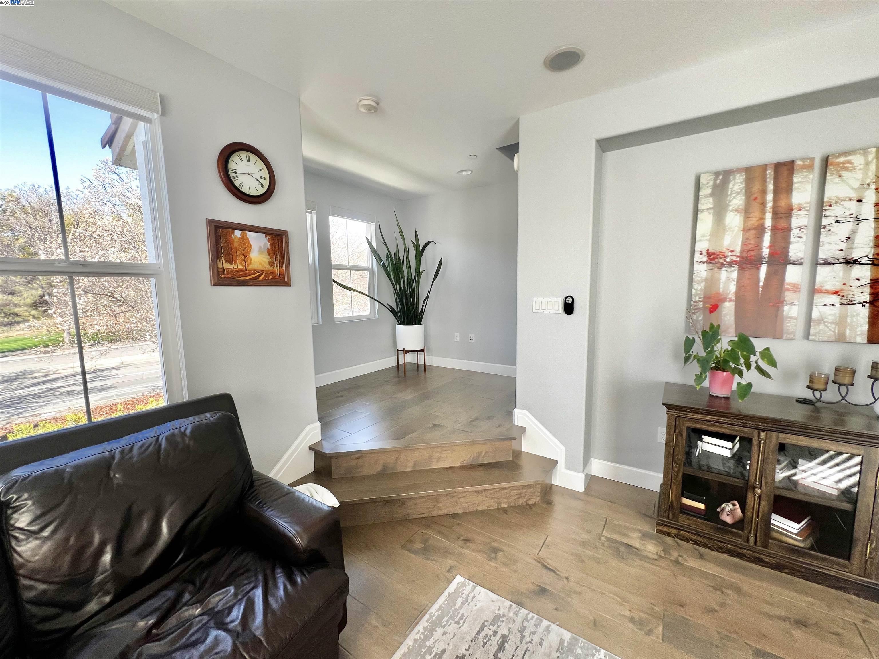 Photo #2: 41087407 Listing 