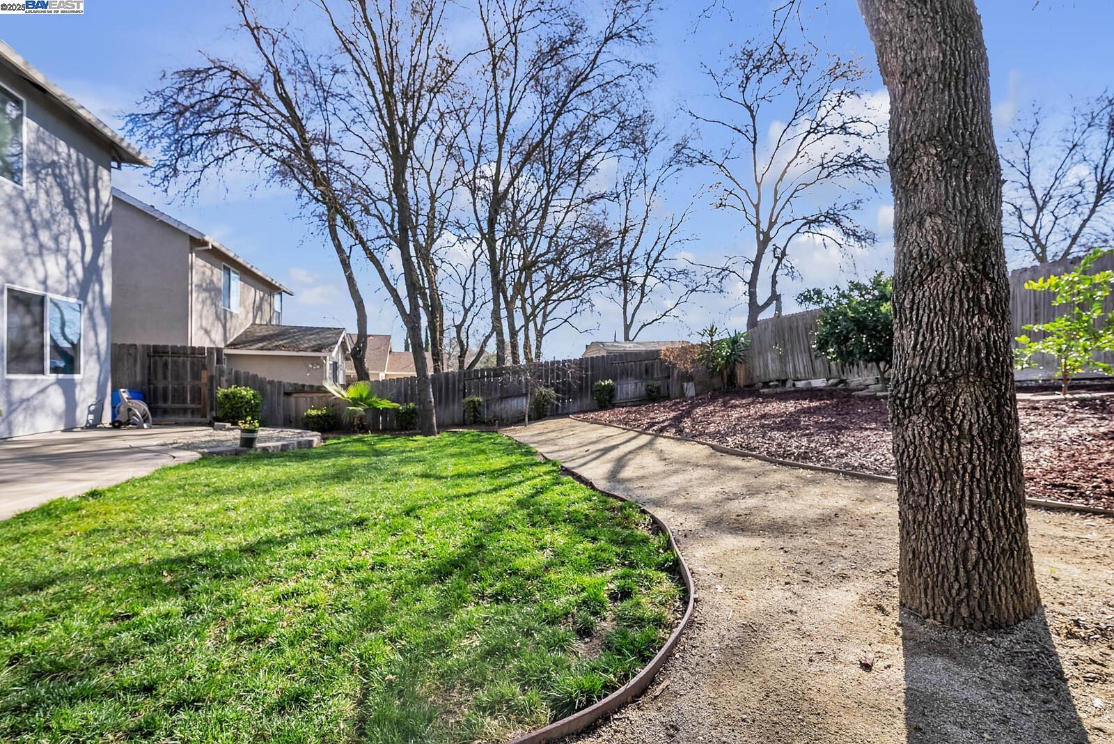 Detail Gallery Image 22 of 25 For 4104 Crumley Way, Antelope,  CA 95843 - 3 Beds | 2/1 Baths