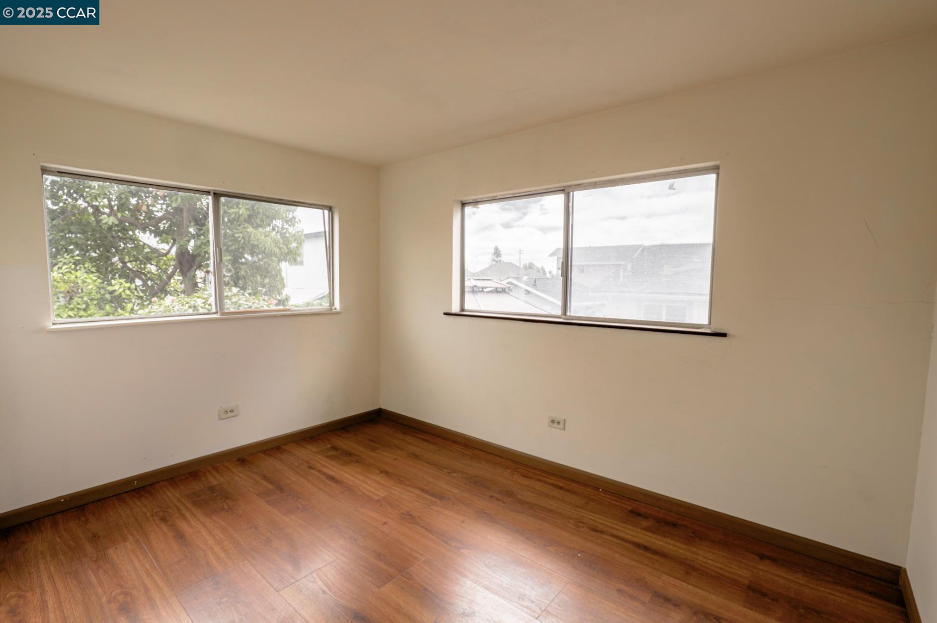 1824 40Th Ave, Oakland, California 94601, 3 Bedrooms Bedrooms, 6 Rooms Rooms,1 BathroomBathrooms,Residential,For Sale,1824 40Th Ave,41087437